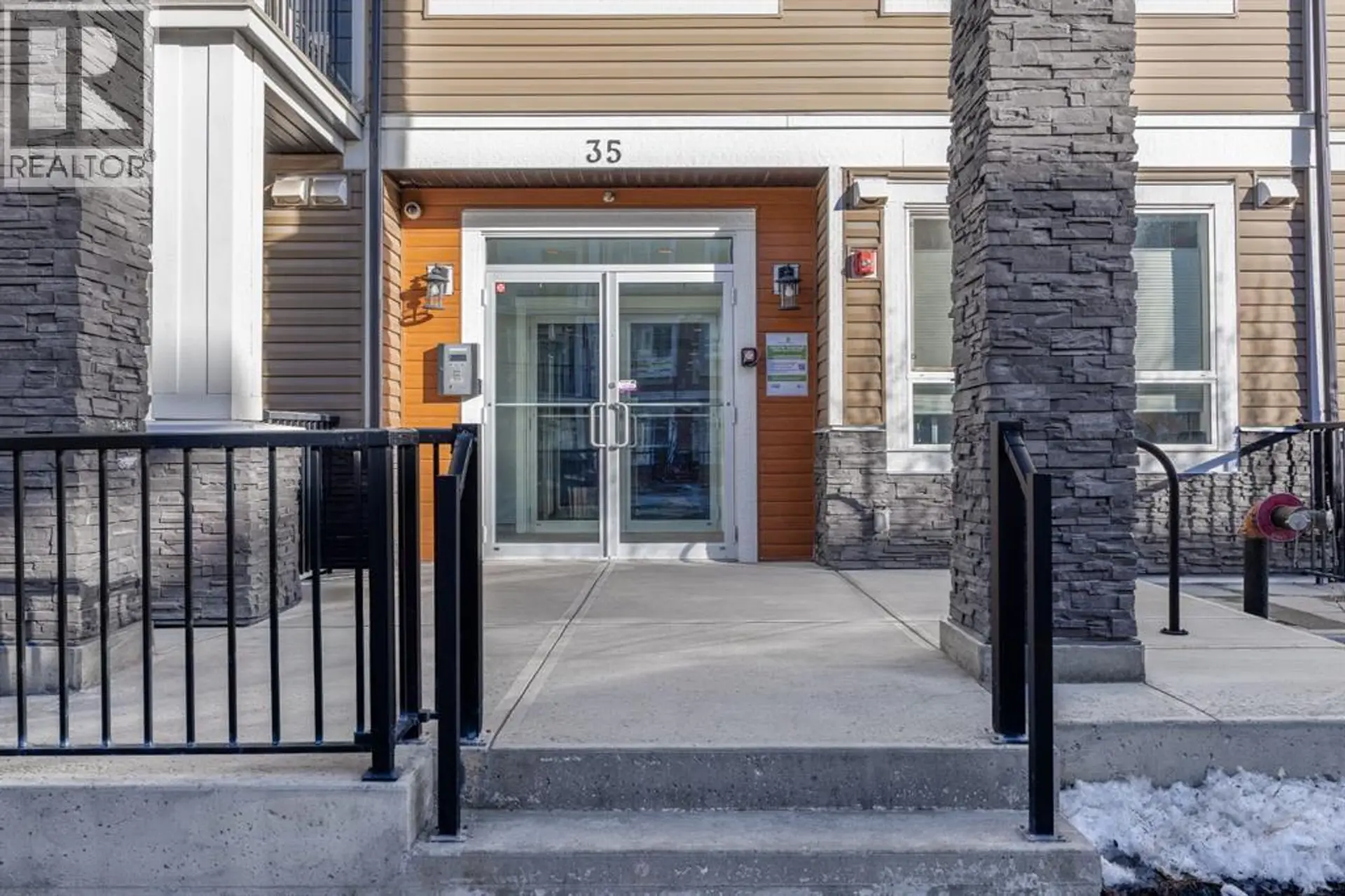 #305 35 Walgrove  SE - Image 15