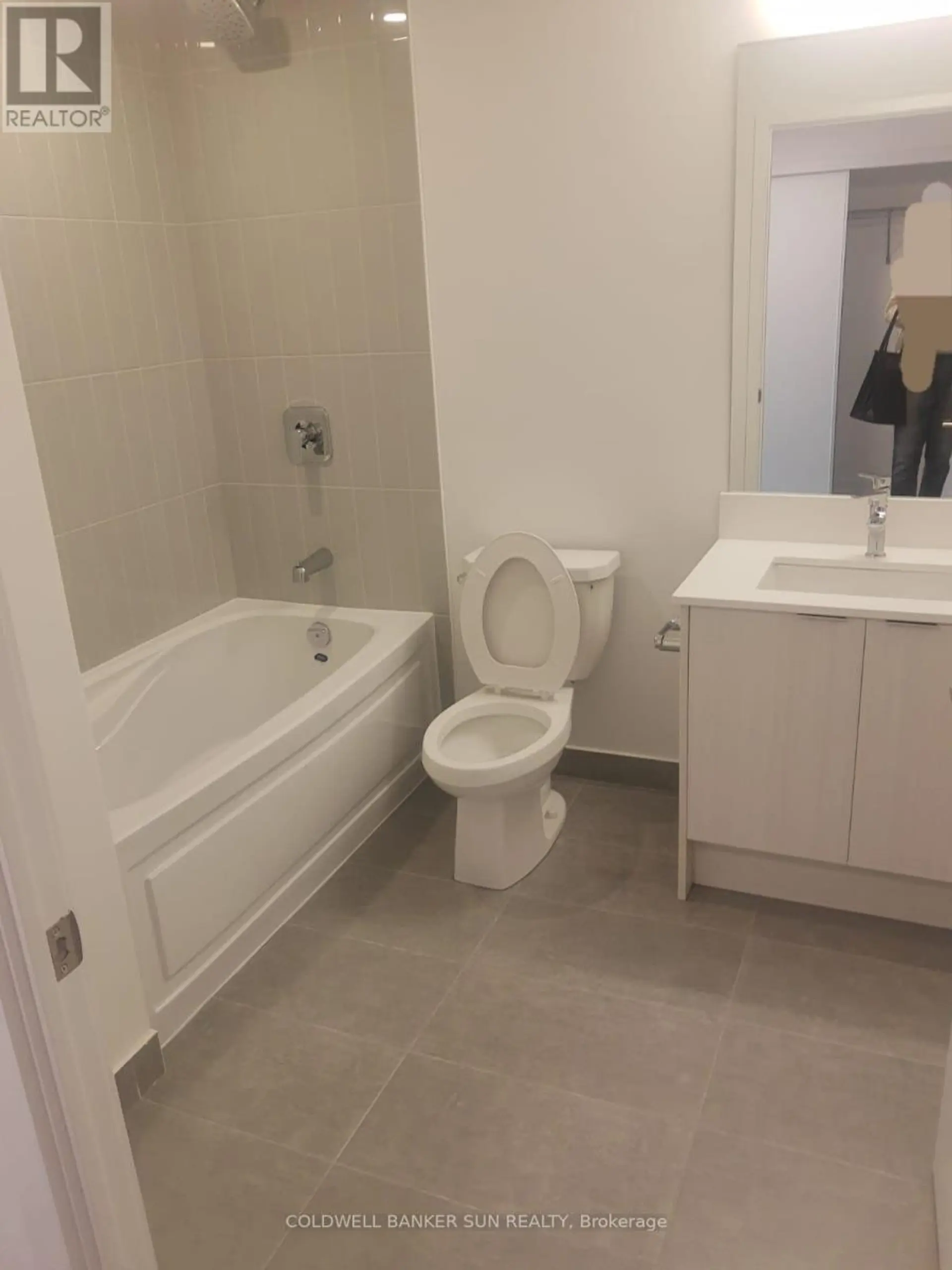 #815 225 MALTA AVENUE - Image 8