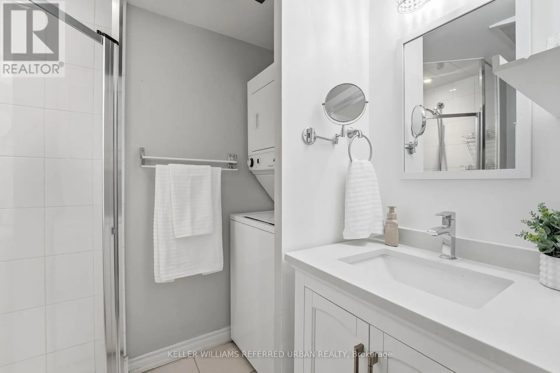 #241 390 HOPEWELL AVENUE - Image 11