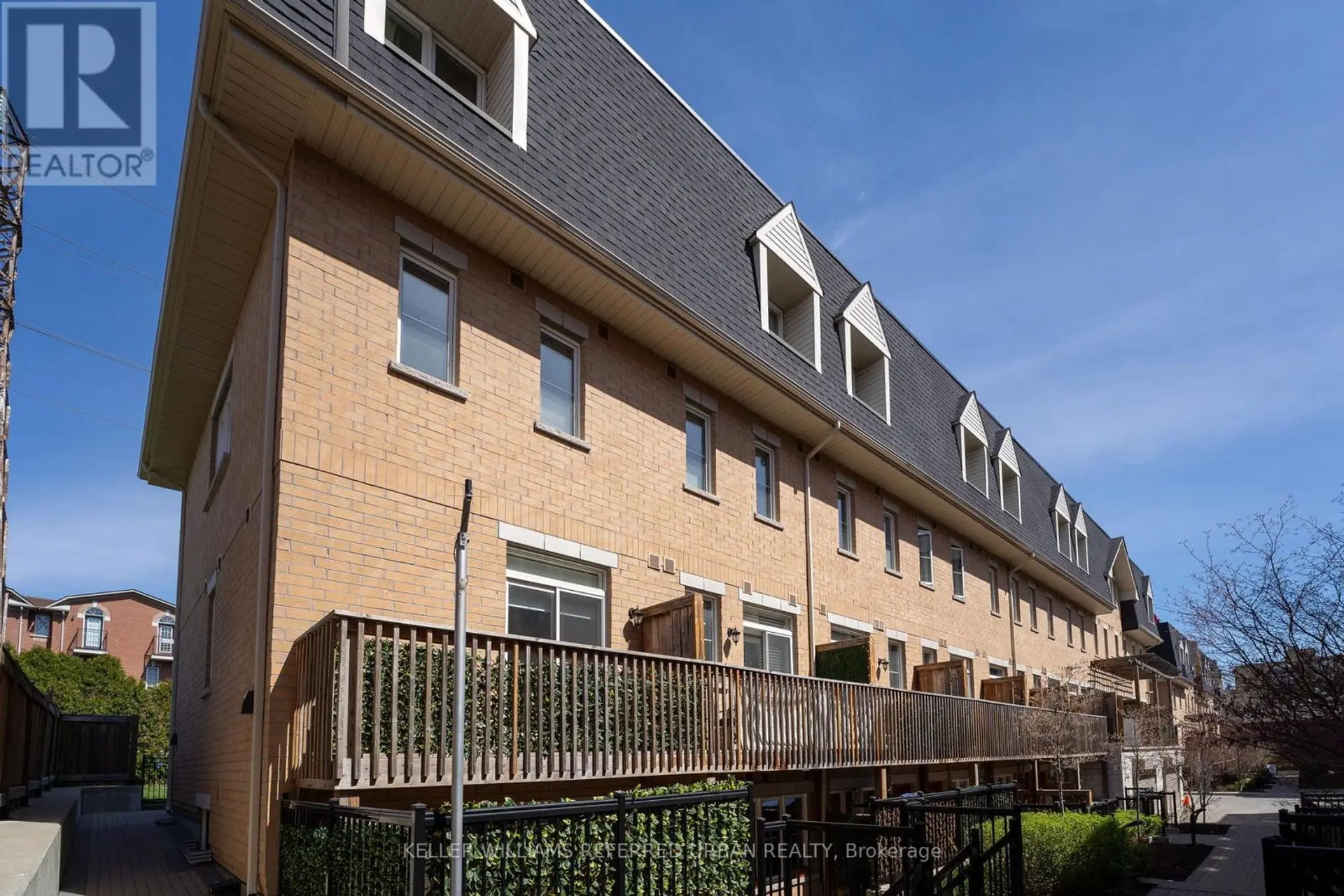 #241 390 HOPEWELL AVENUE - Image 17