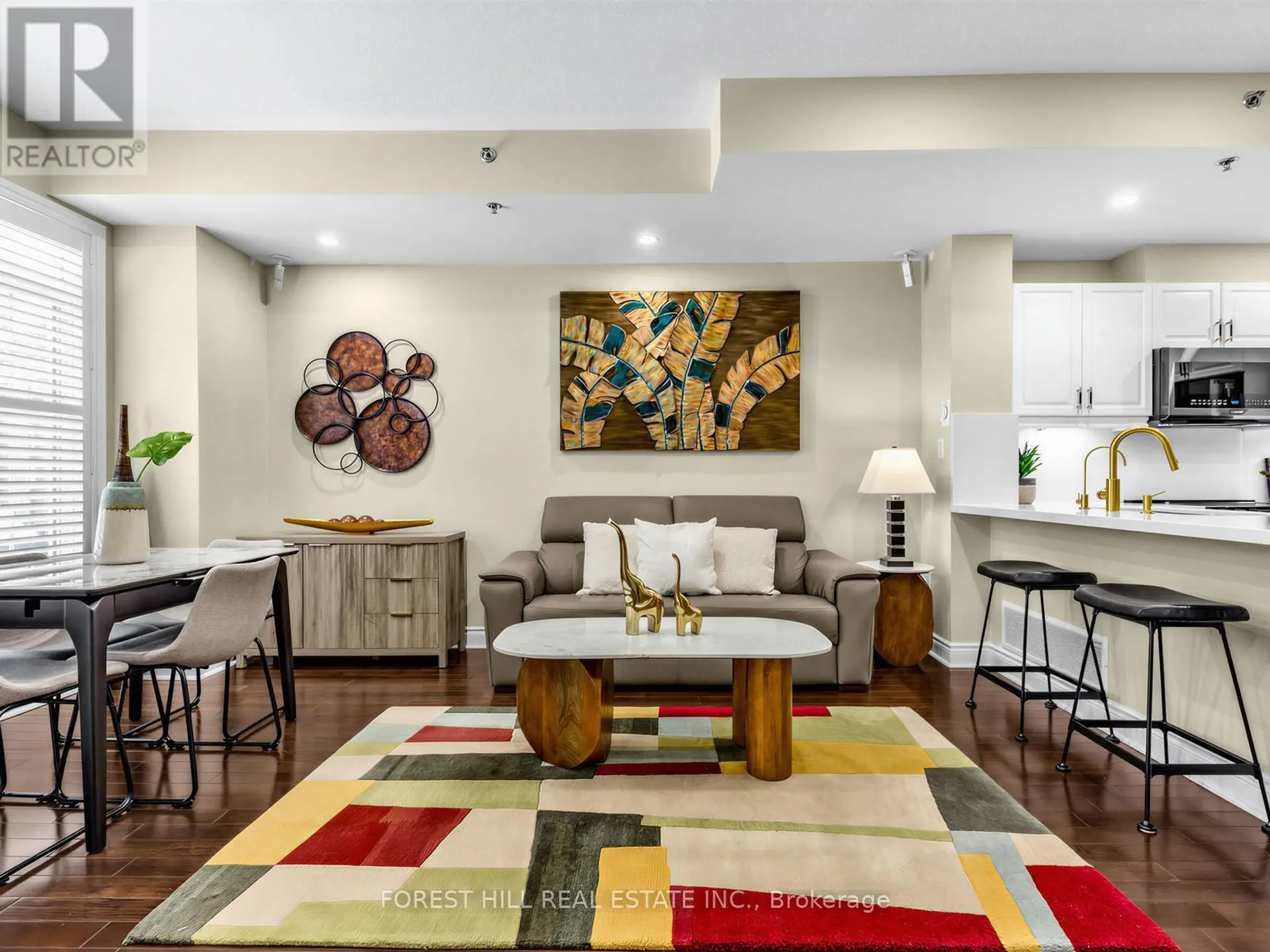 #51 8 BRIGHTON PLACE - Image 3
