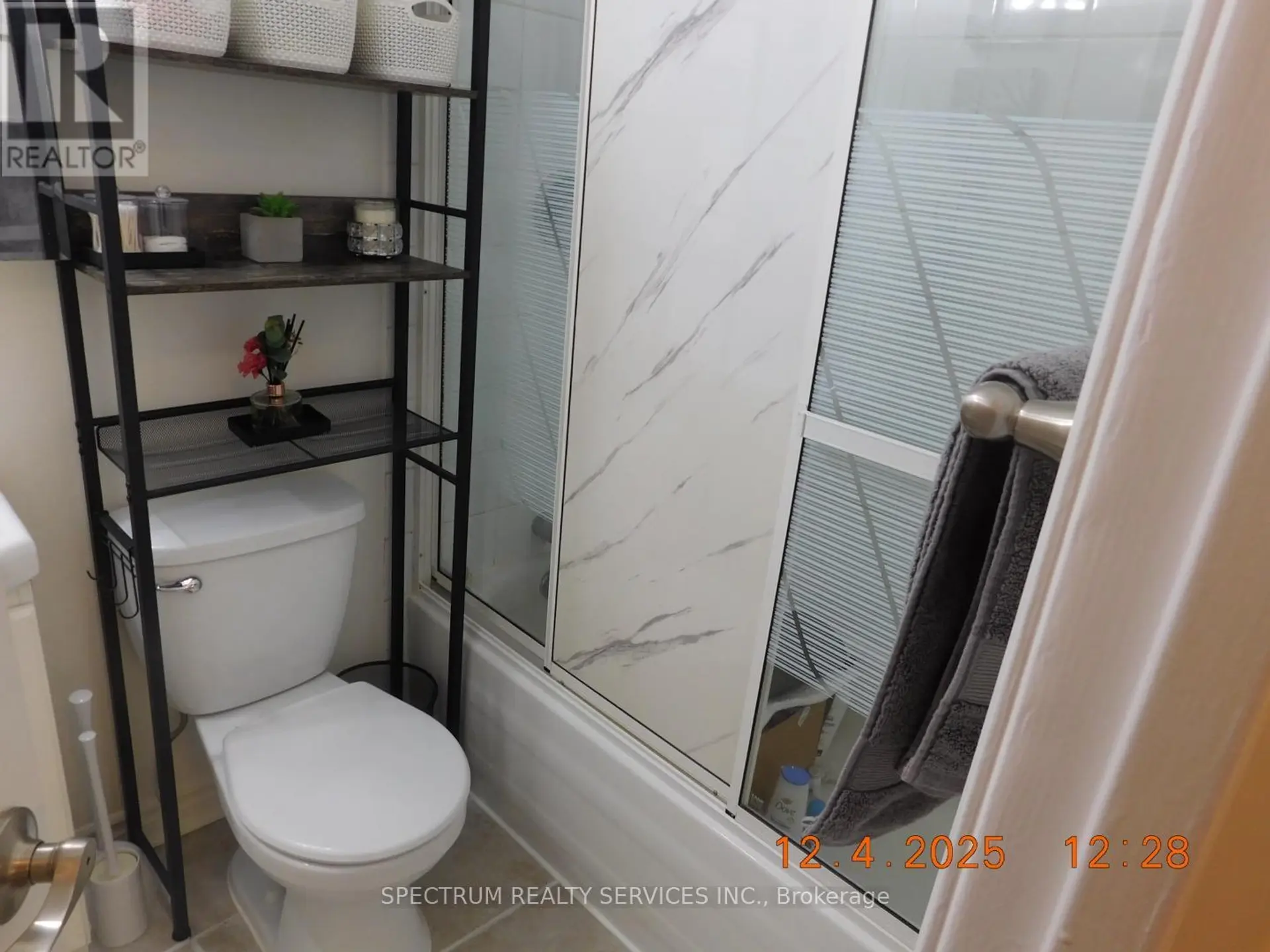 #808 3320 FIELDGATE DRIVE - Image 11