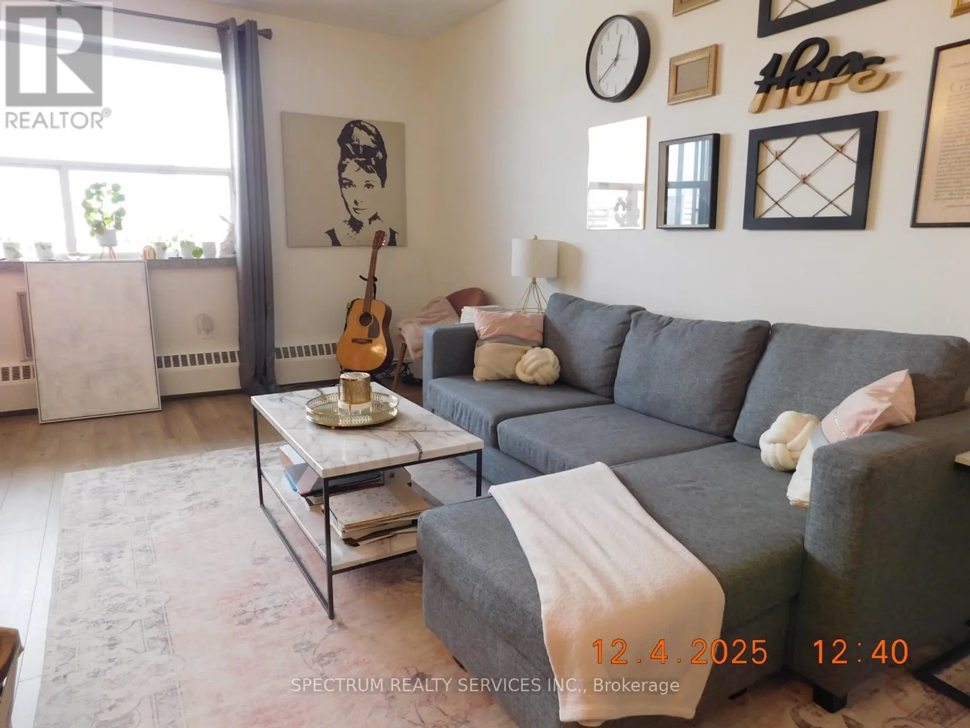 #808 3320 FIELDGATE DRIVE - Image 2