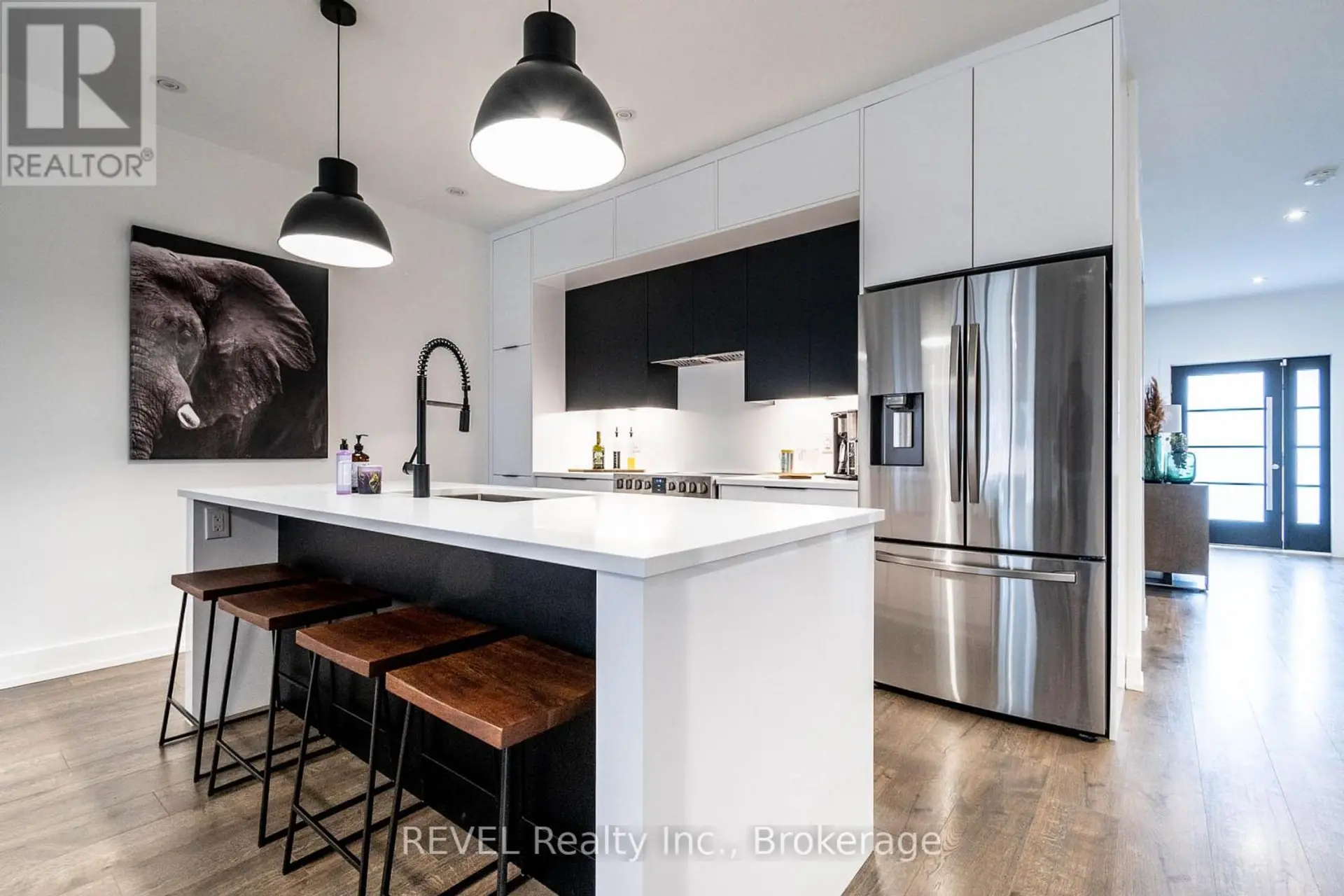 8 STICKLES STREET - Image 4
