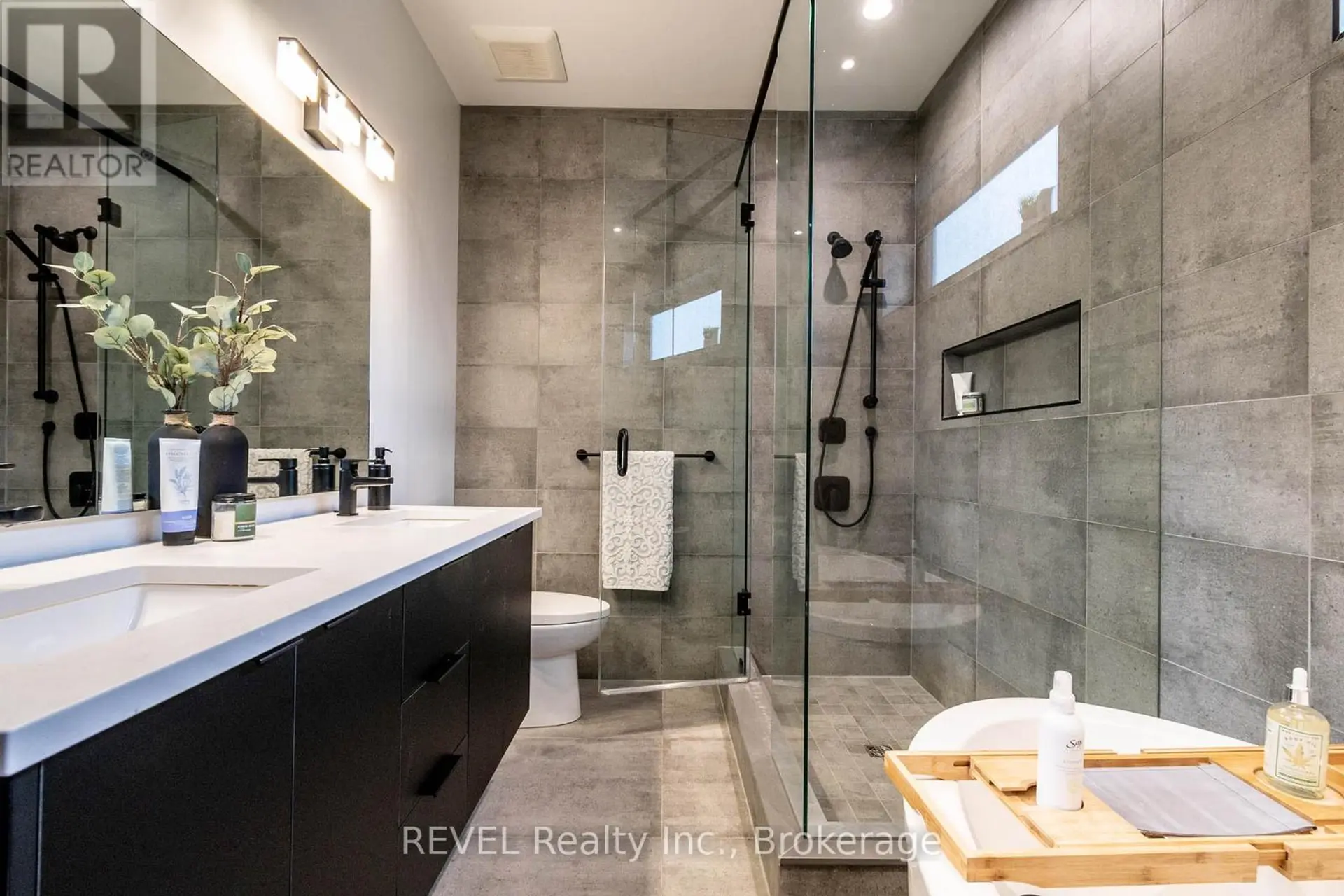 8 STICKLES STREET - Image 6