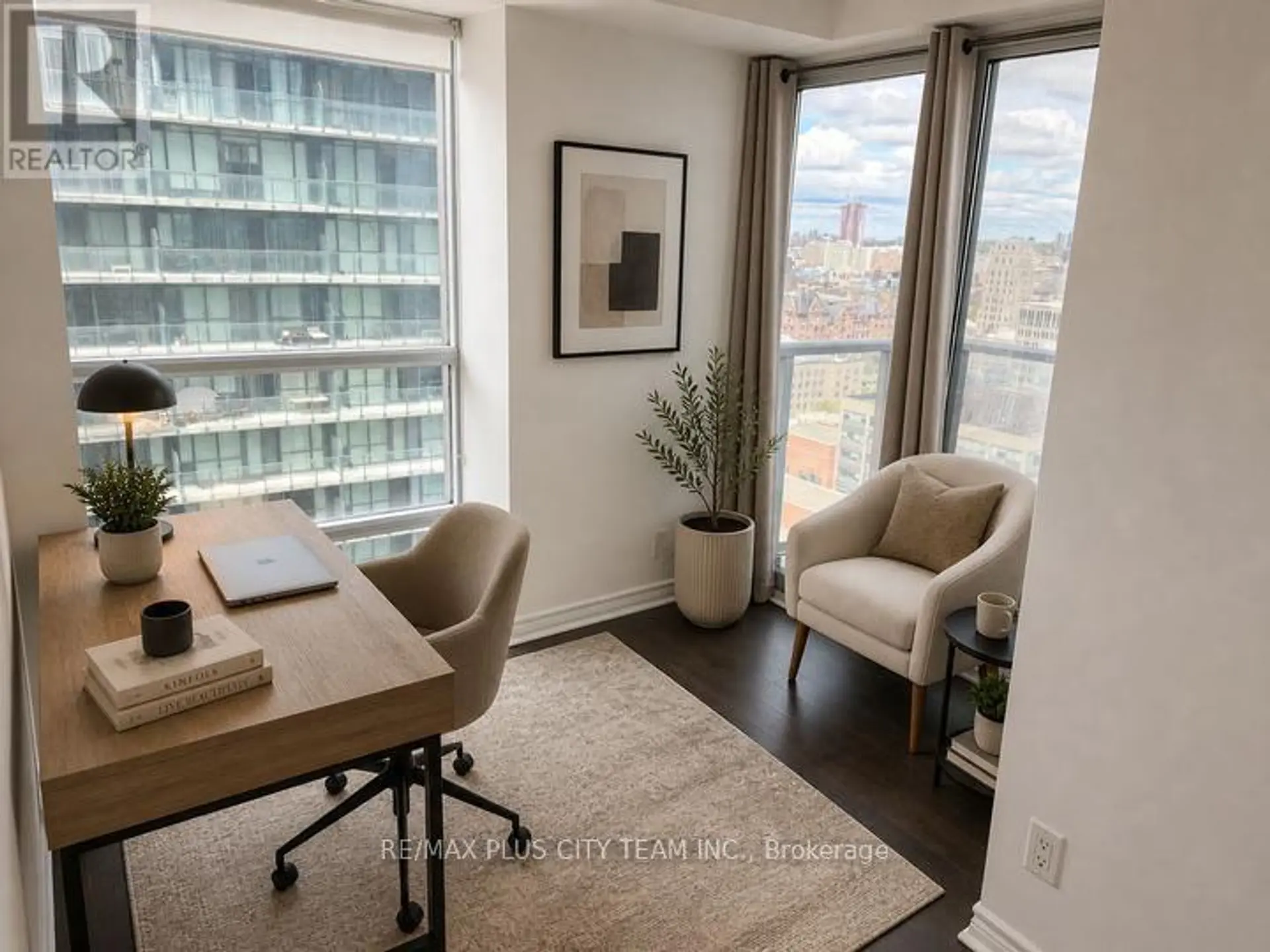 #2812 763 BAY STREET - Image 10