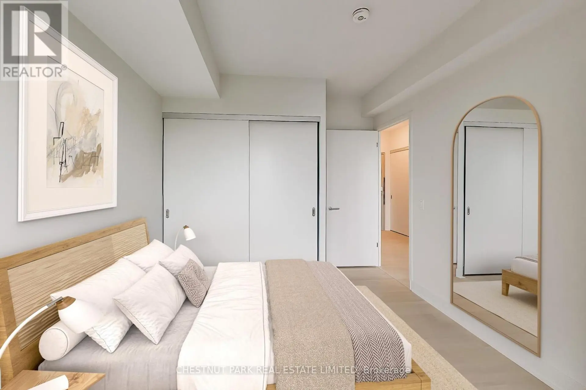 #901 328 DUPONT STREET - Image 10