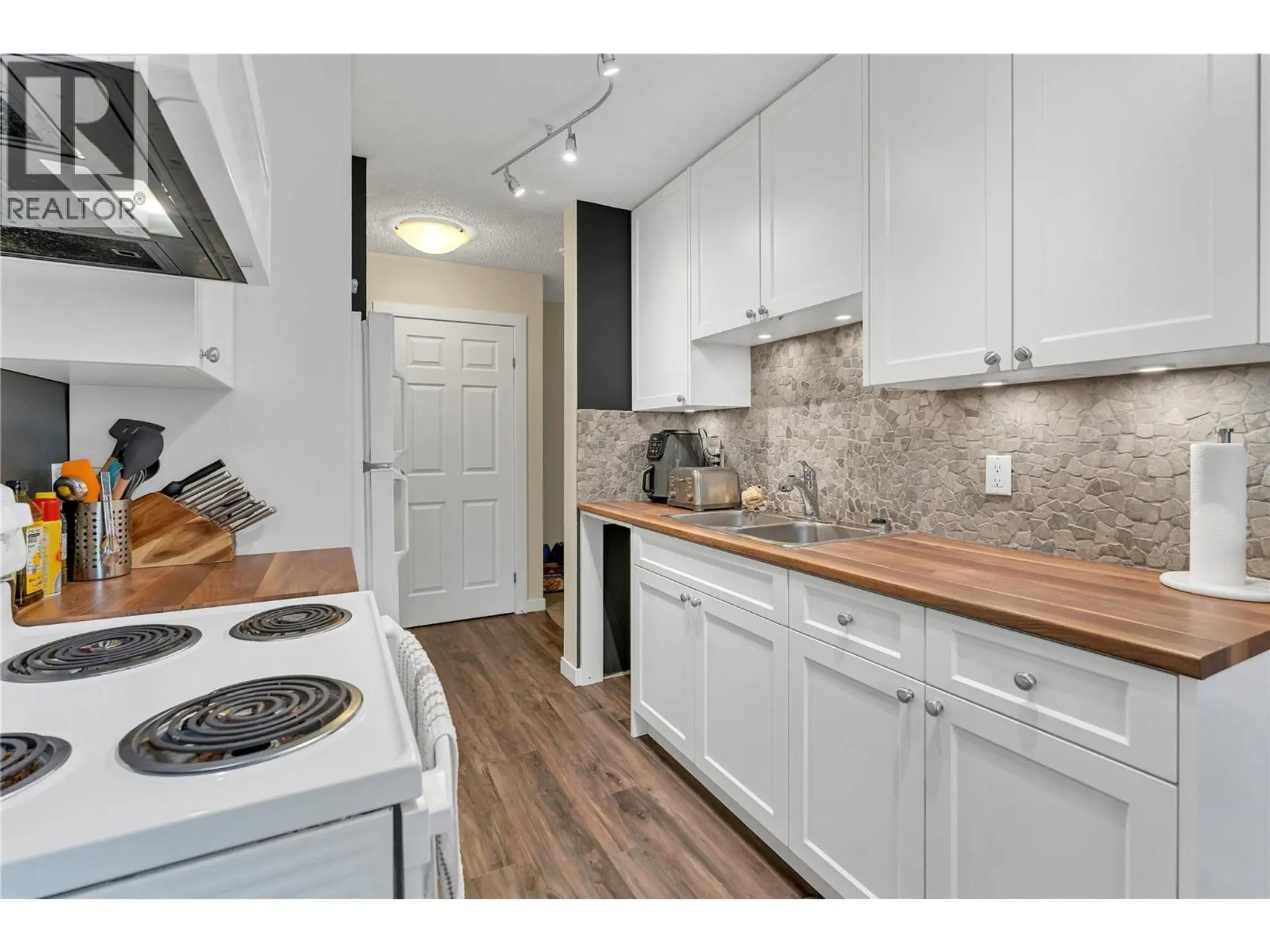 #310 110 SKAHA Place - Image 7