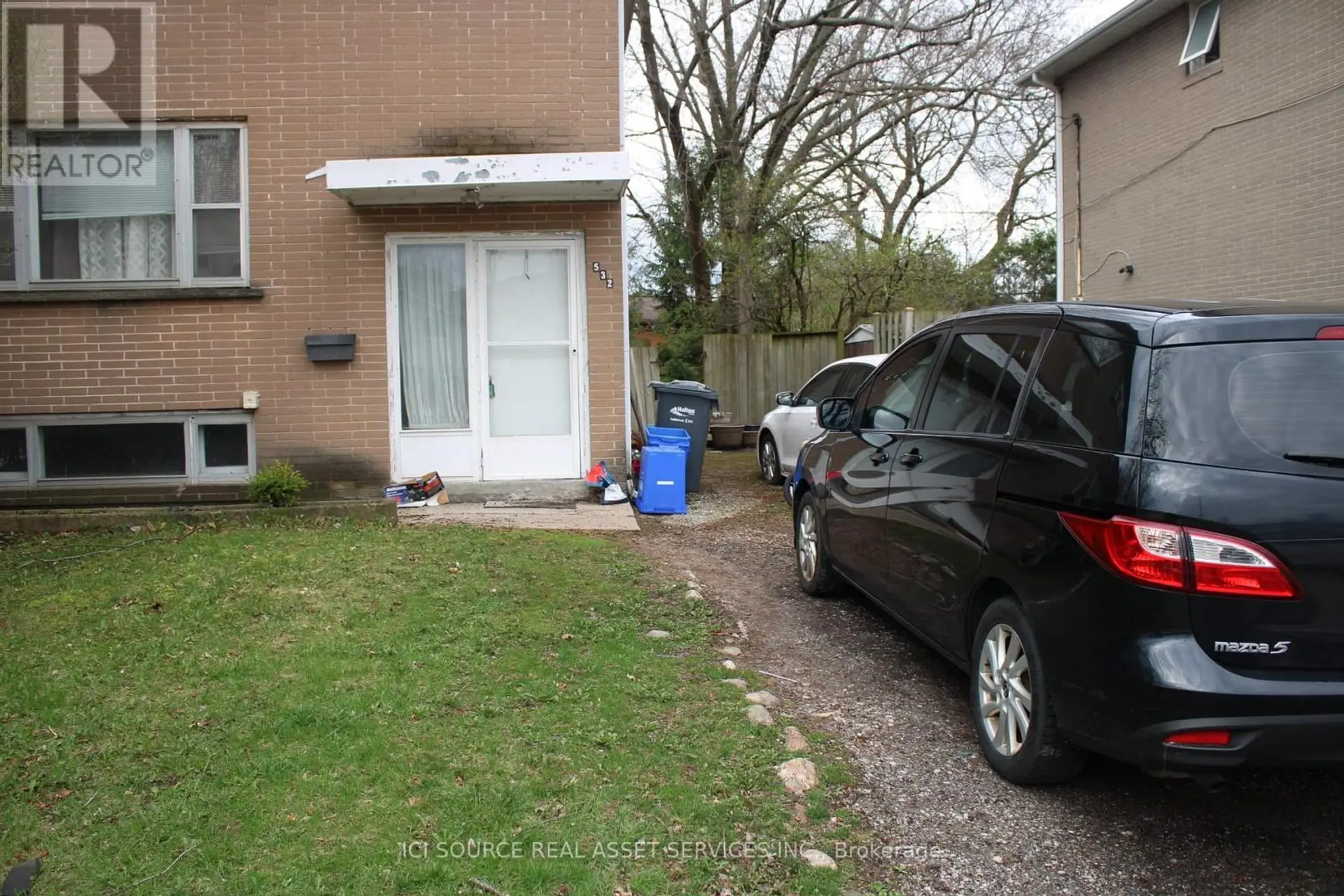 532 APPLEBY LINE - Image 1