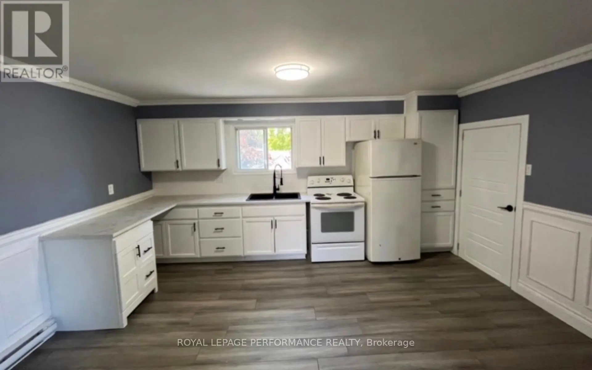 301 THIRD STREET W - Image 4