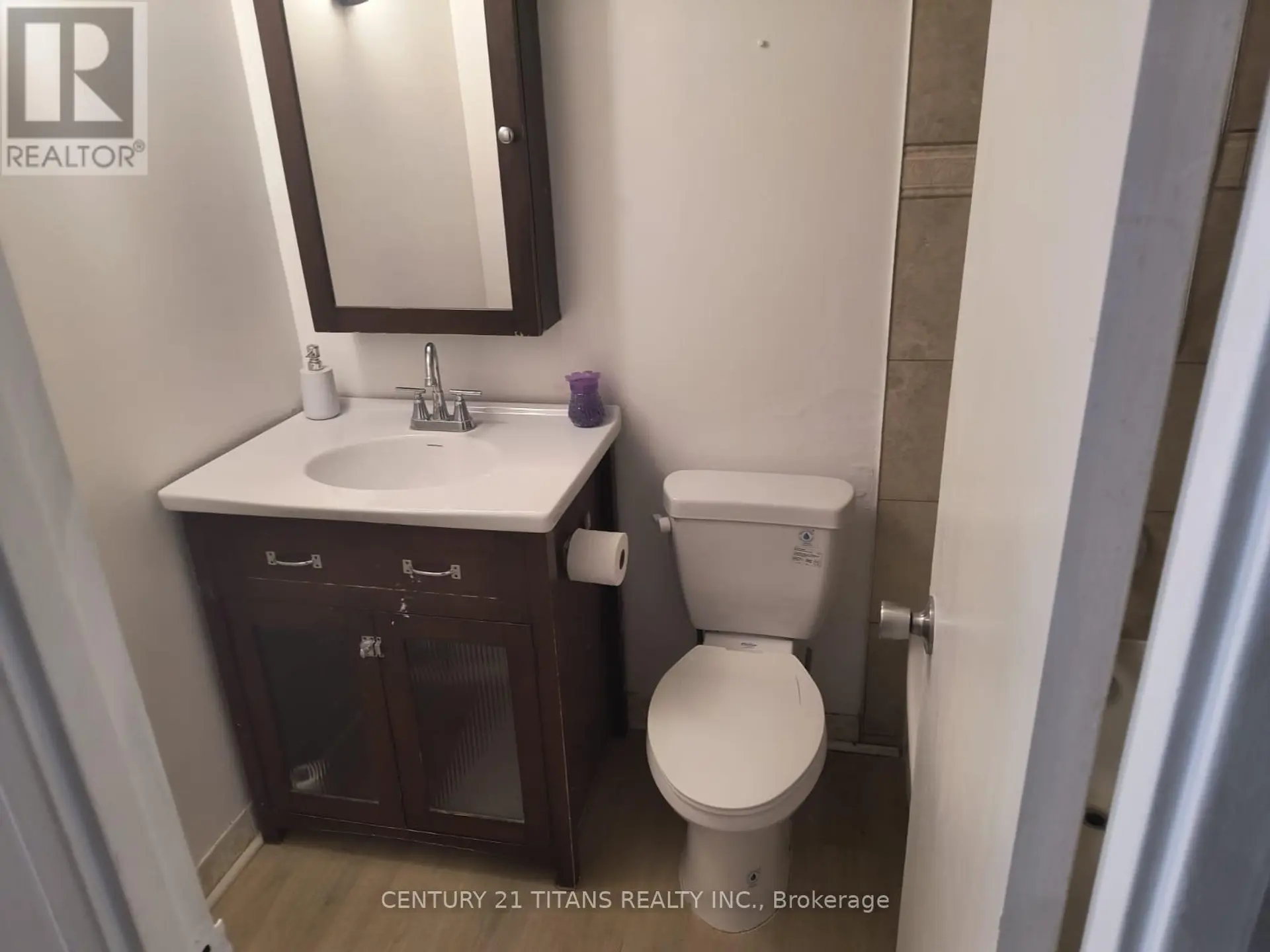 #907 301 PRUDENTIAL DRIVE - Image 12