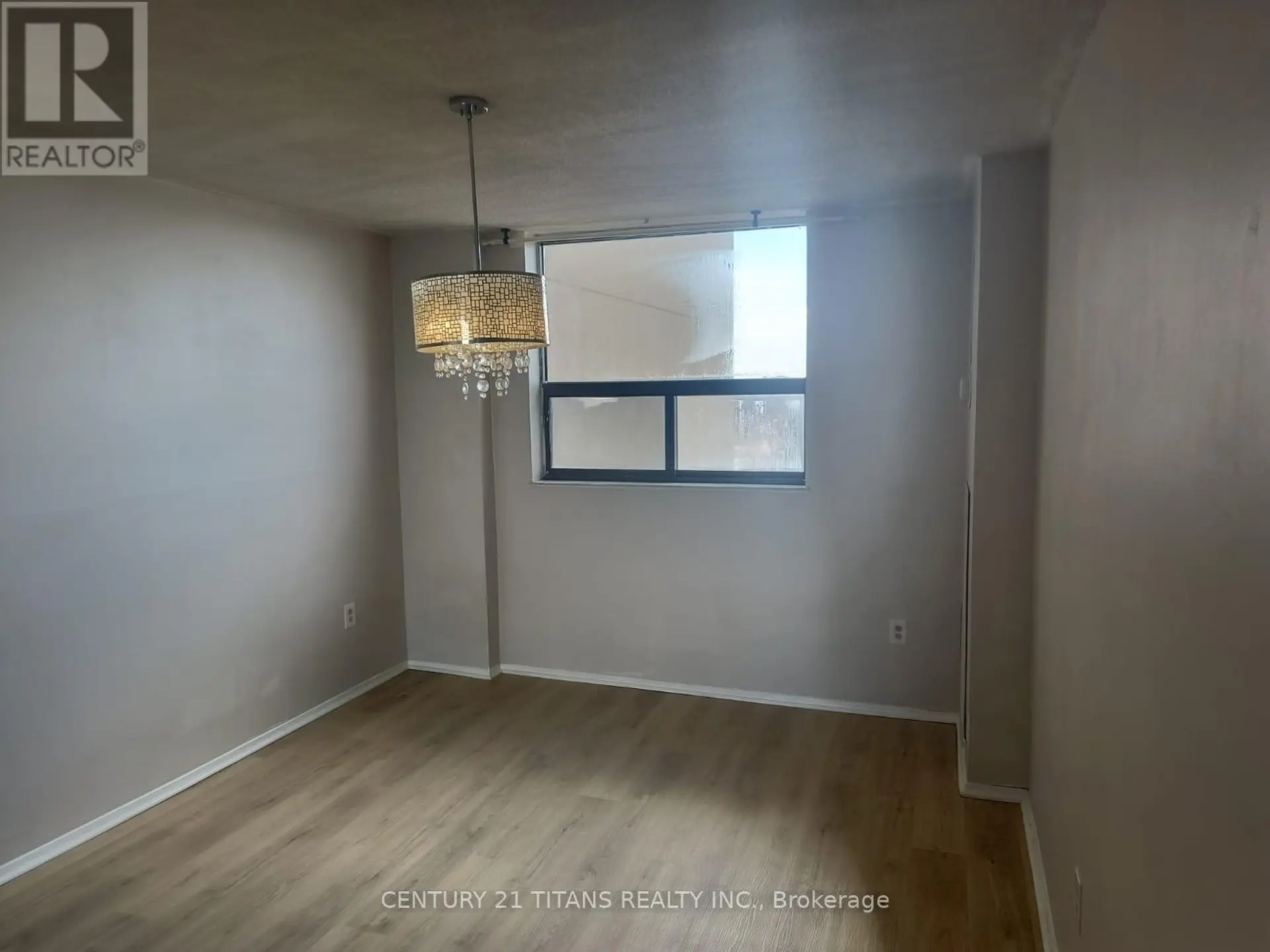 #907 301 PRUDENTIAL DRIVE - Image 9
