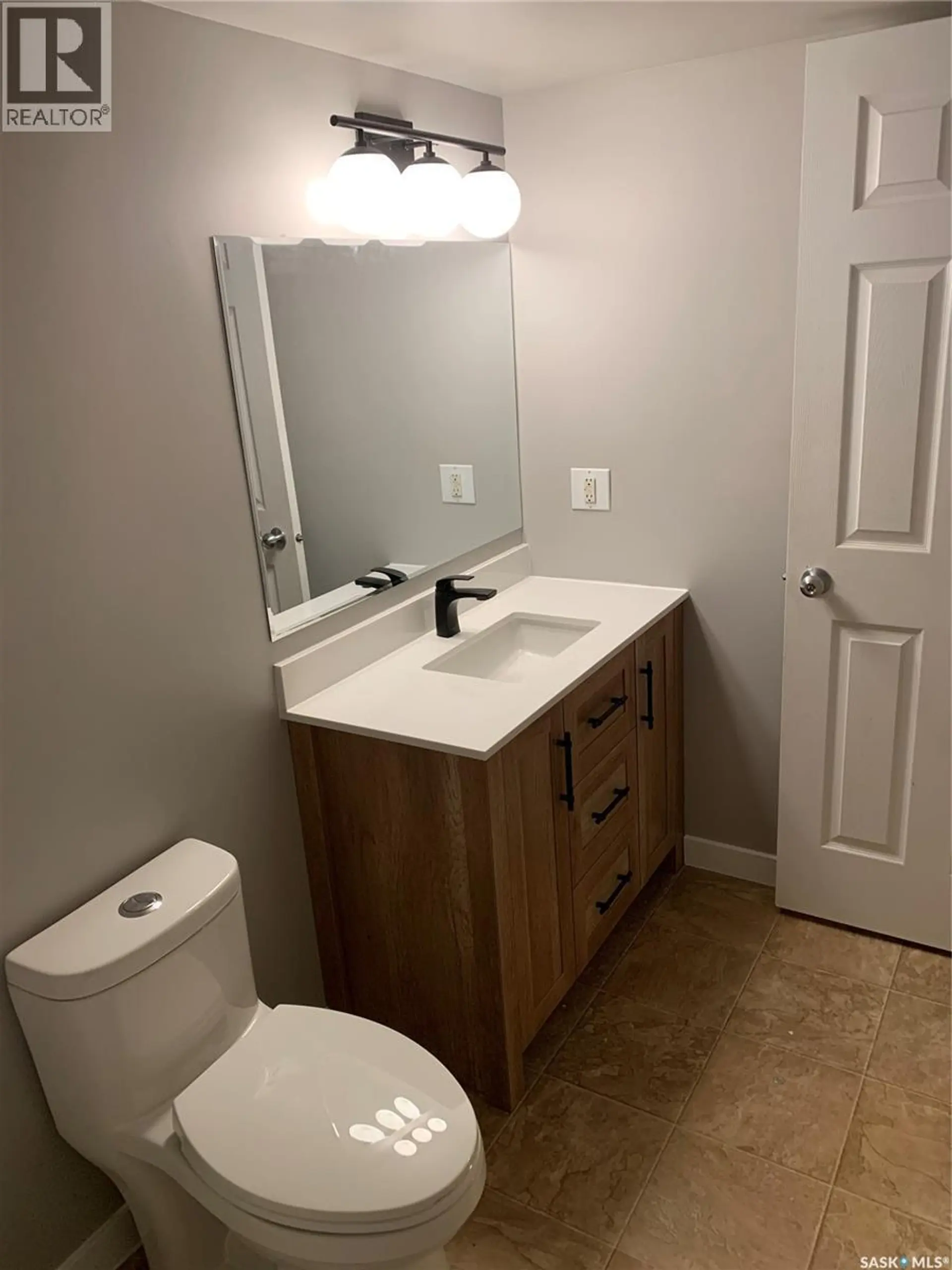 #3 2251 St Henry AVENUE - Image 4