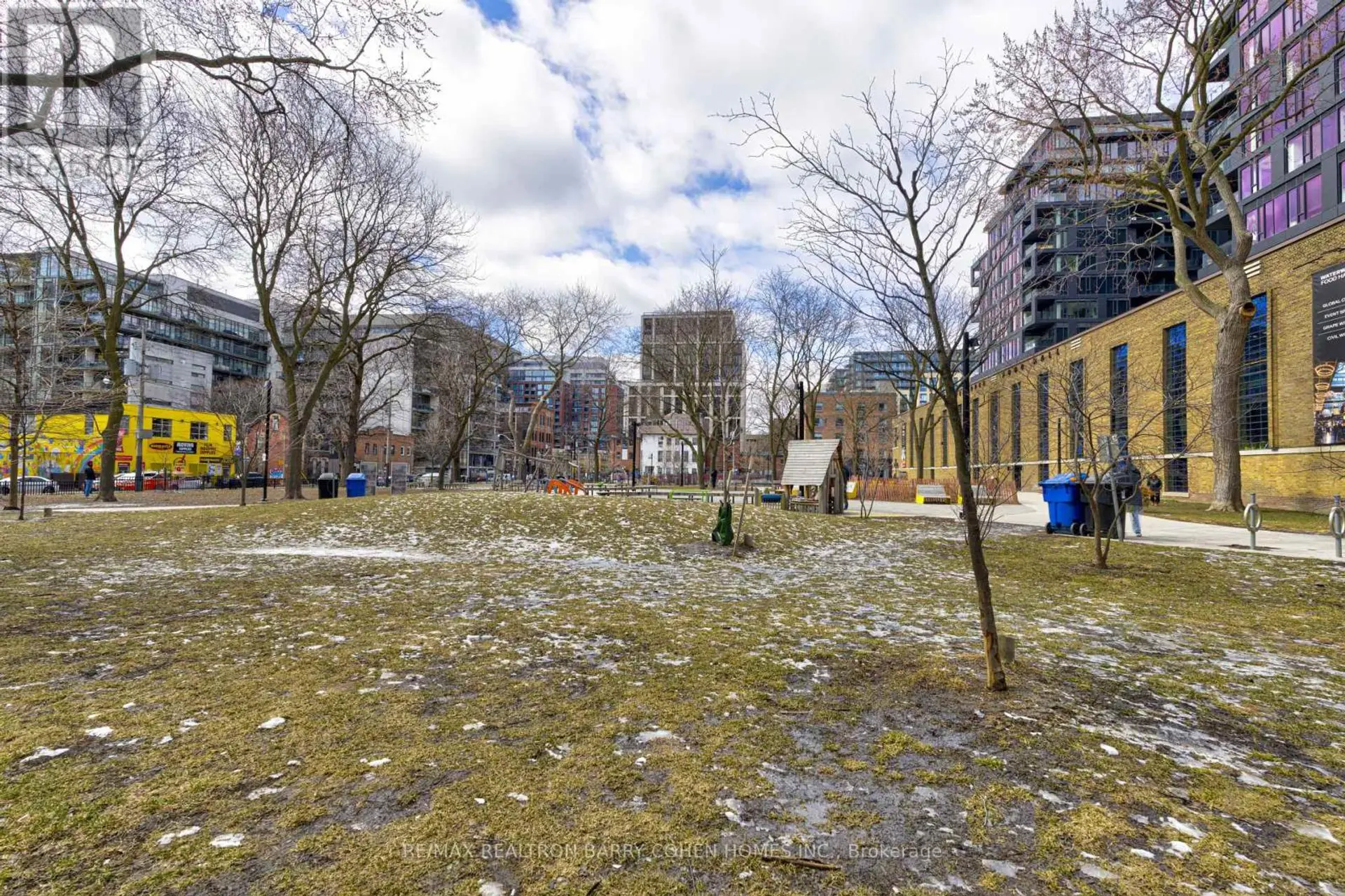 #904 39 BRANT STREET - Image 20