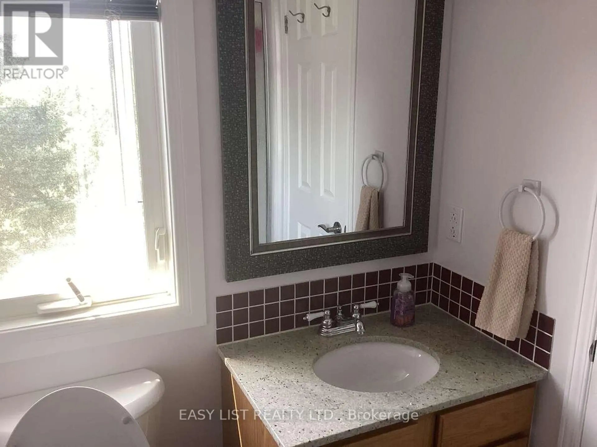 601 MACDONALD DRIVE - Image 12