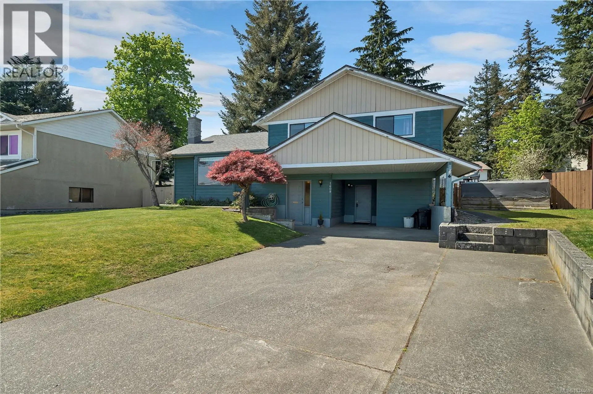 Property at 1609 Passage View Dr, Campbell River, BC