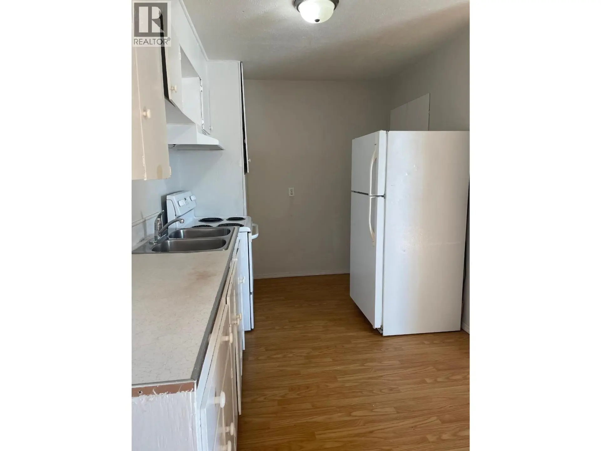 4912 SUNSET DRIVE - Image 15