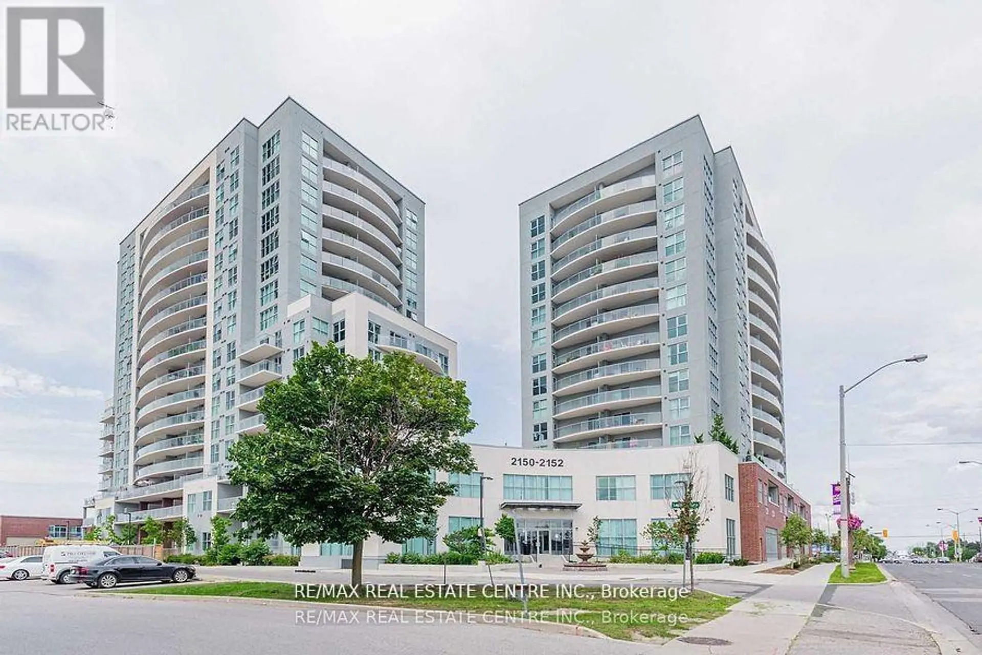 #102 2150 LAWRENCE AVENUE