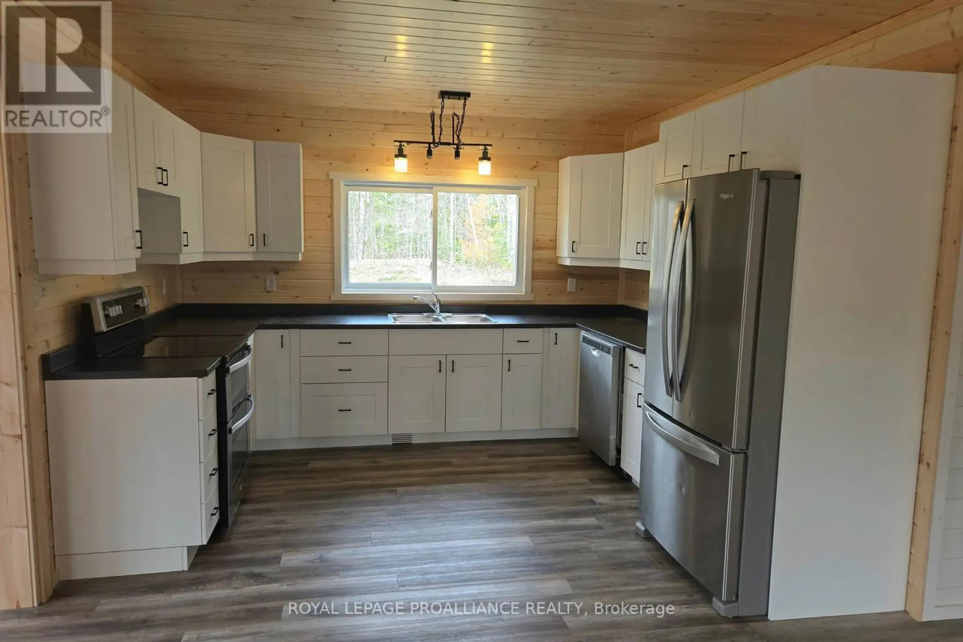 1049 SOUTH ROAD - Image 4
