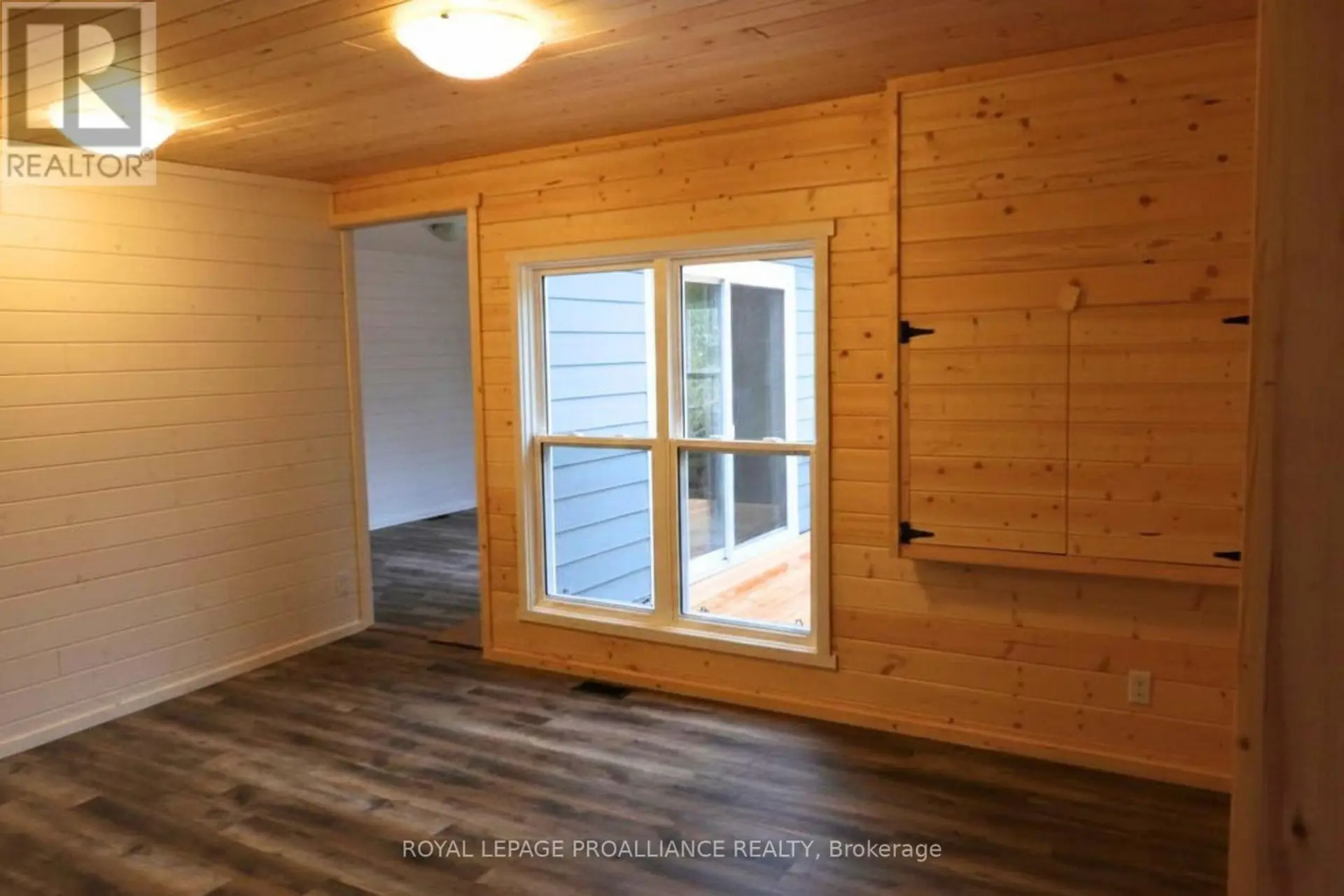 1049 SOUTH ROAD - Image 6