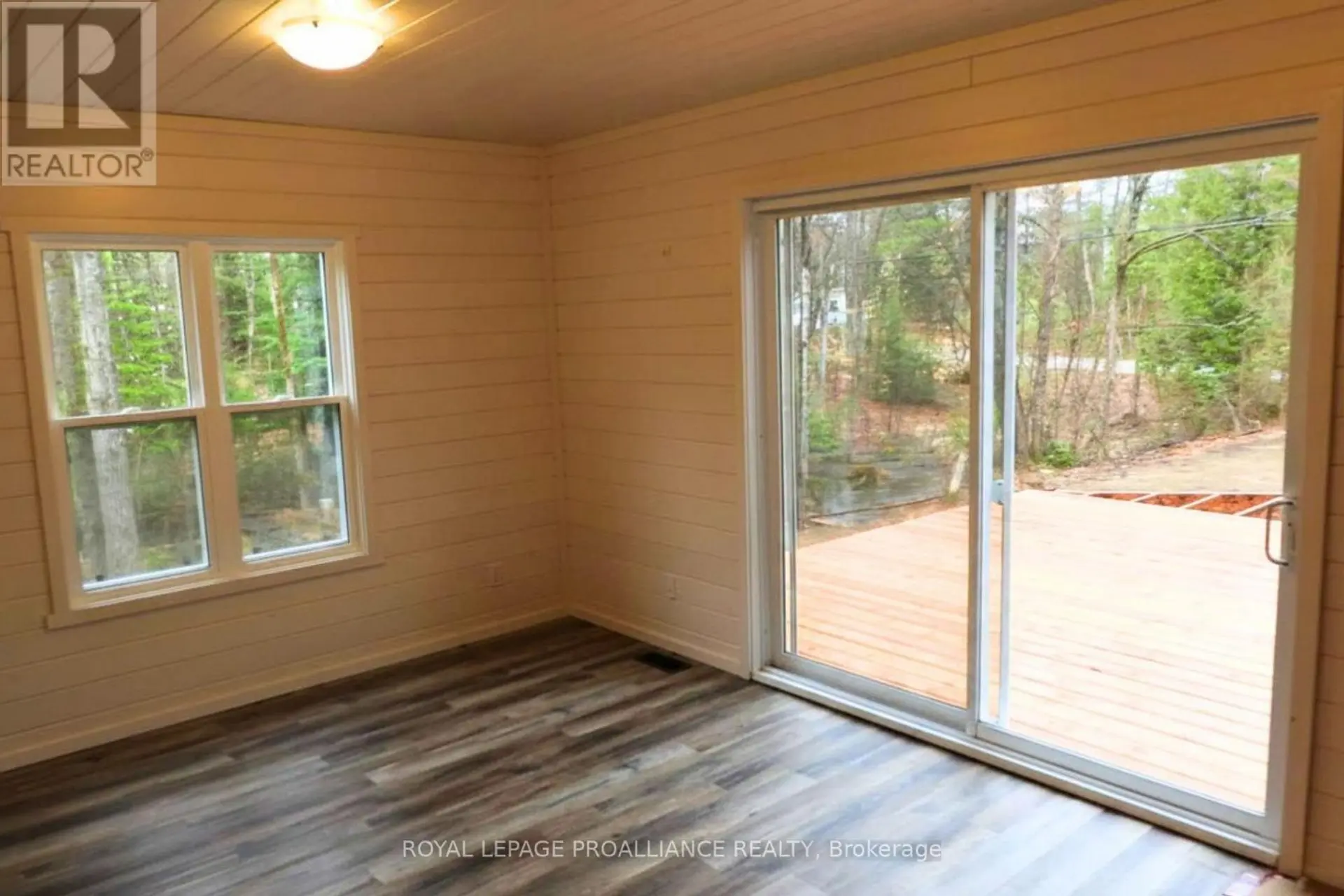 1049 SOUTH ROAD - Image 7