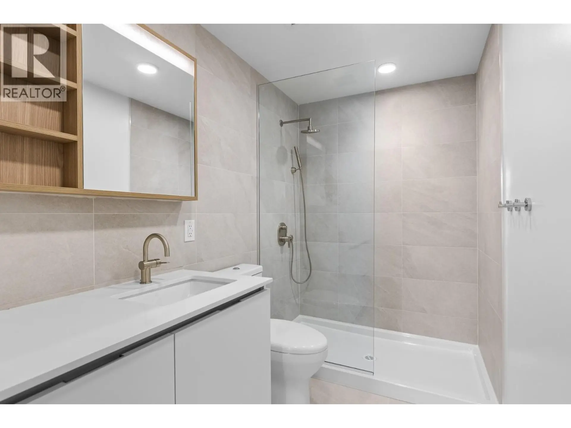 #301 2780 Olalla Road - Image 6
