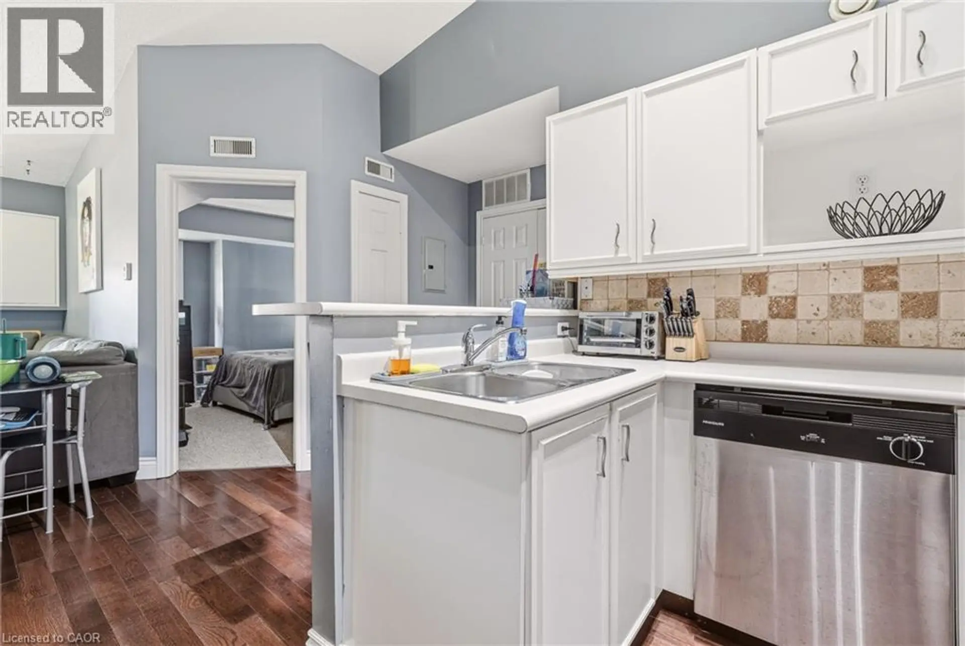 #406 4005 KILMER Drive - Image 7