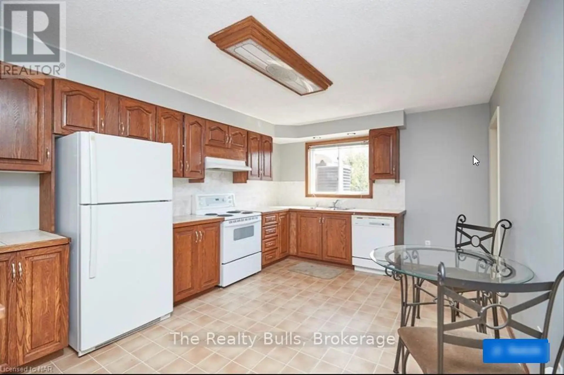 41 POPLAR CRESCENT - Image 13