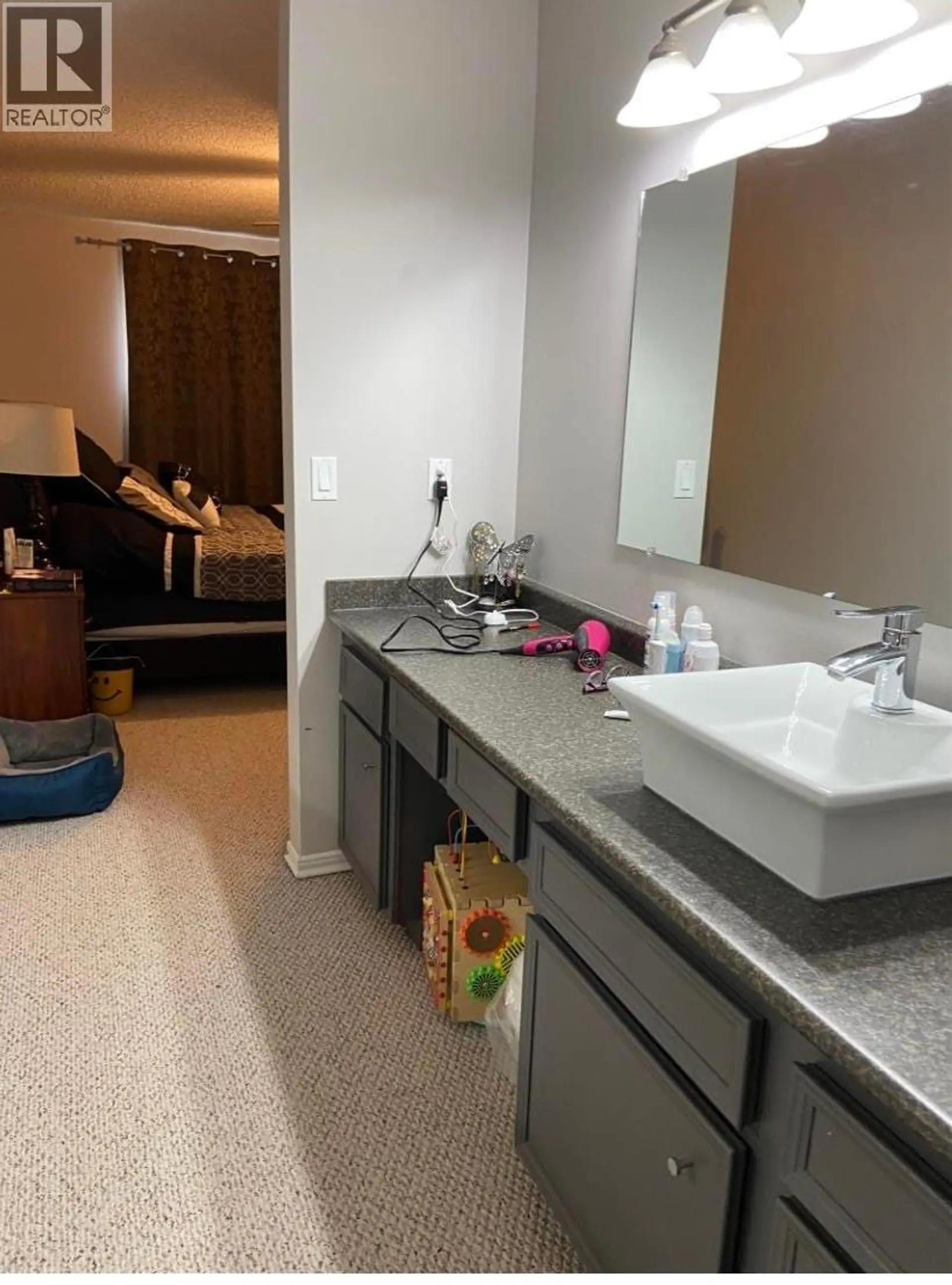 10856 102 STREET - Image 12