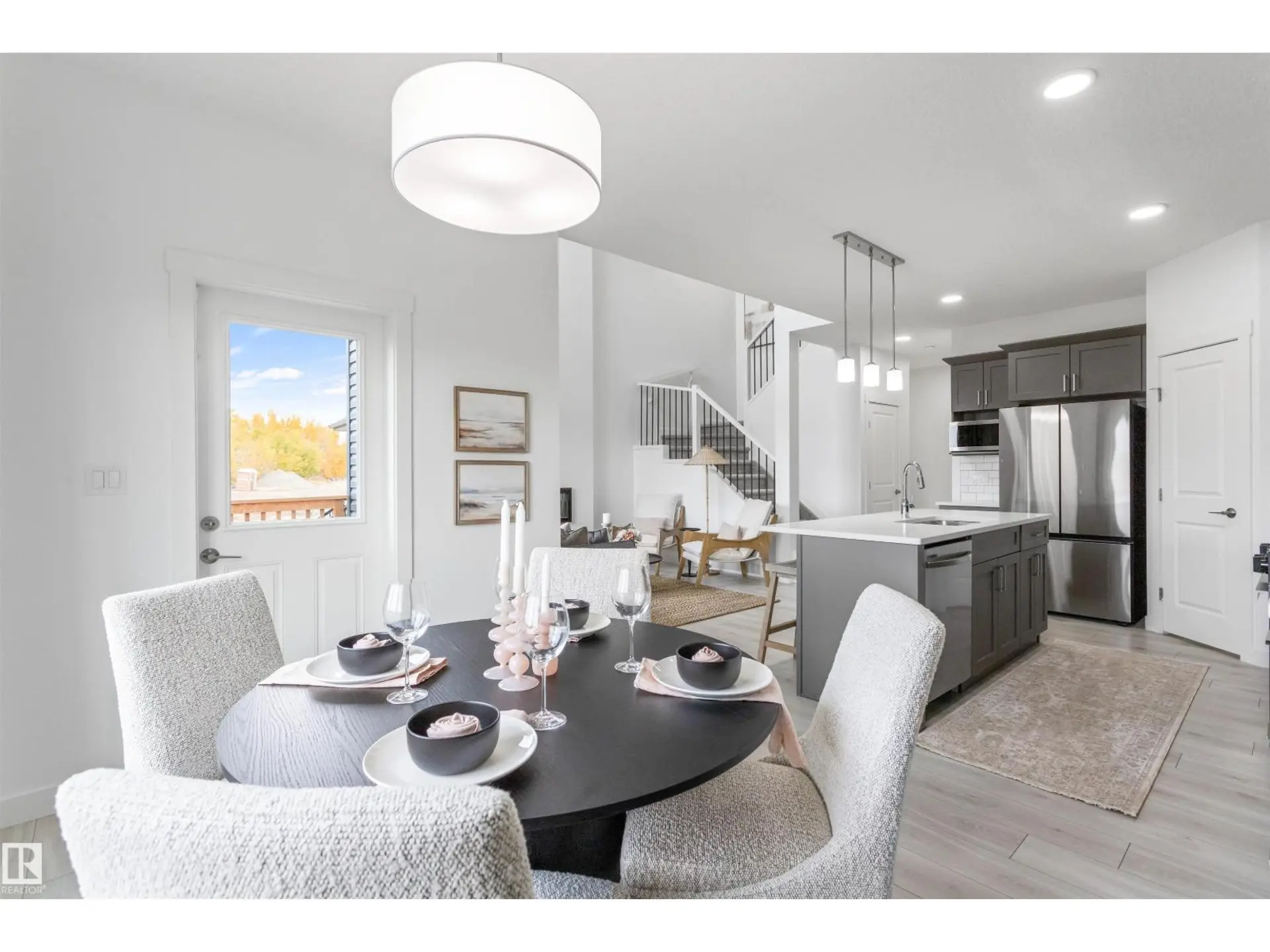 20841 15a AV NW - Image 8