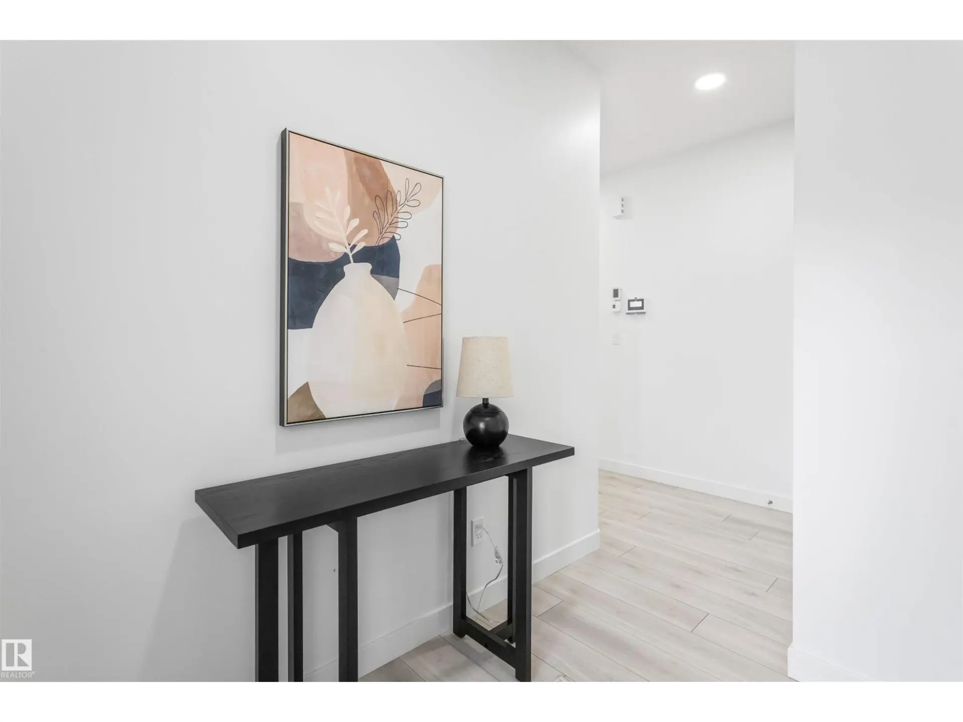 20833 15A AV NW - Image 3
