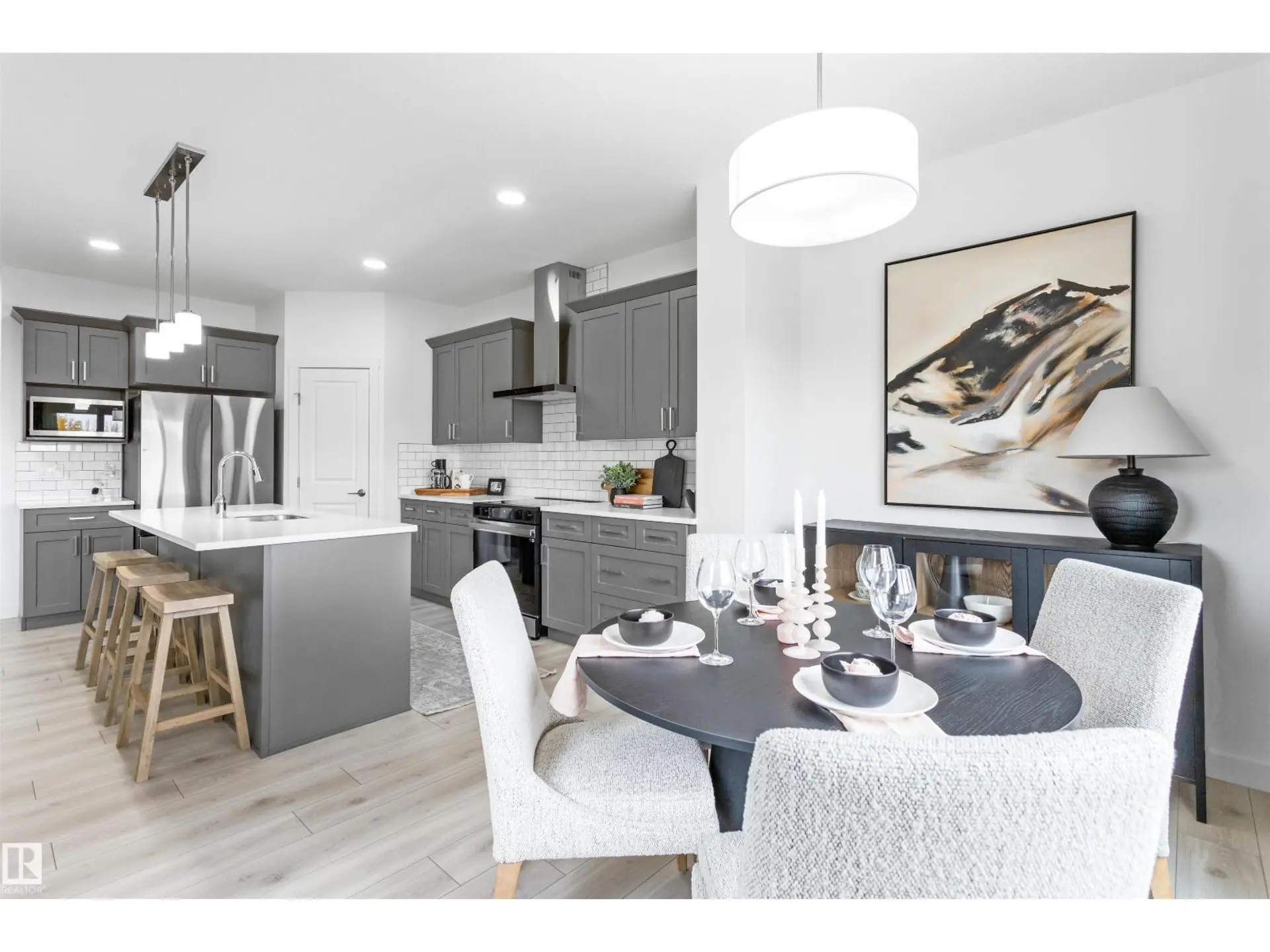 20833 15A AV NW - Image 7