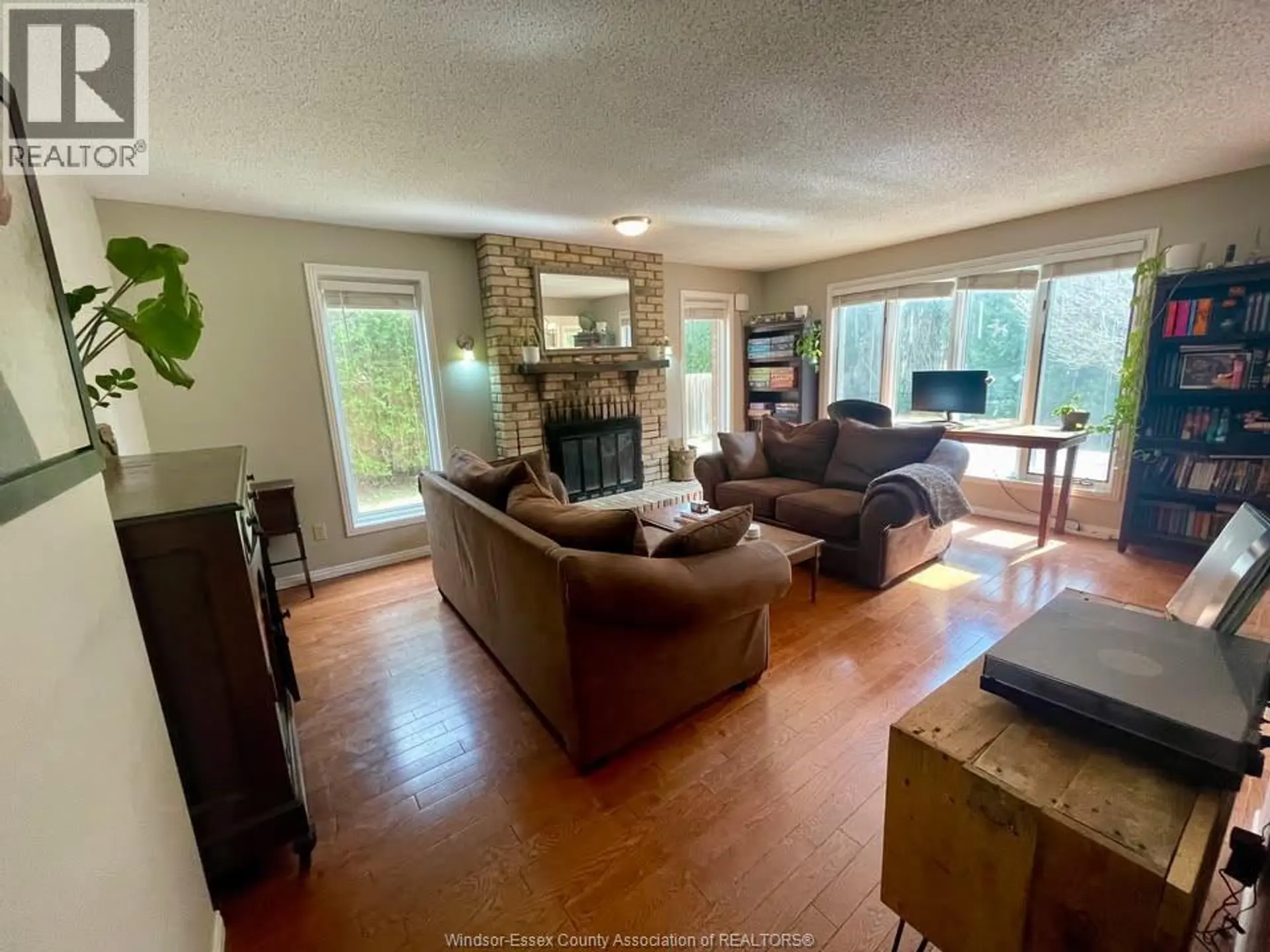 555 JEFFREYBROOK DRIVE - Image 4