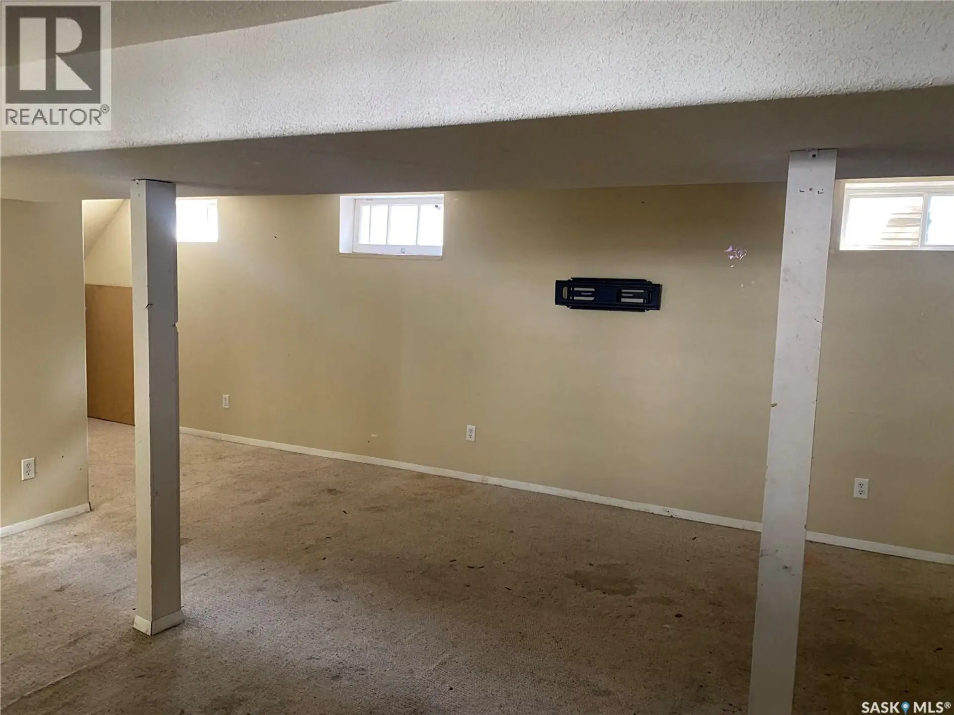 1234 G AVENUE N - Image 14