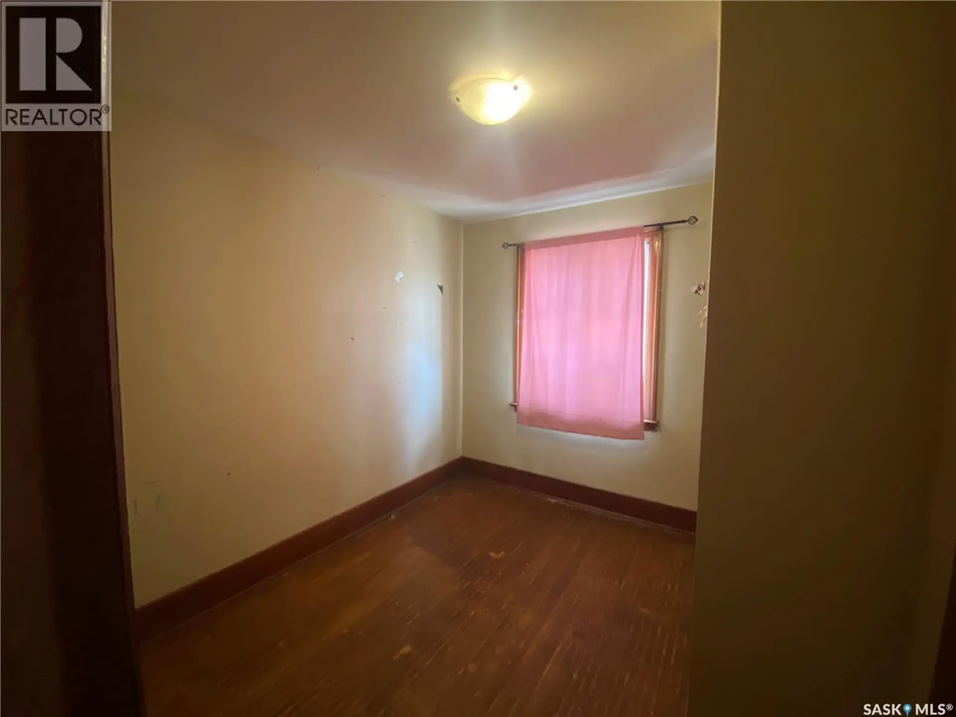 1234 G AVENUE N - Image 11
