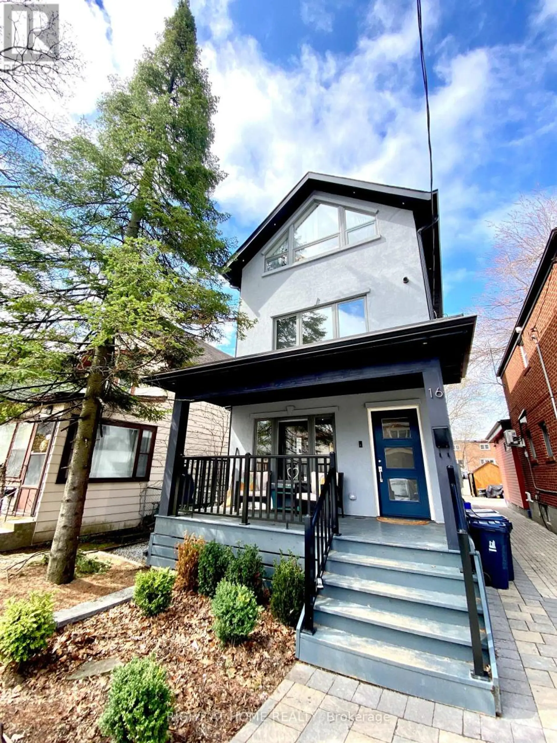 16 WOODLEE ROAD - Image 1