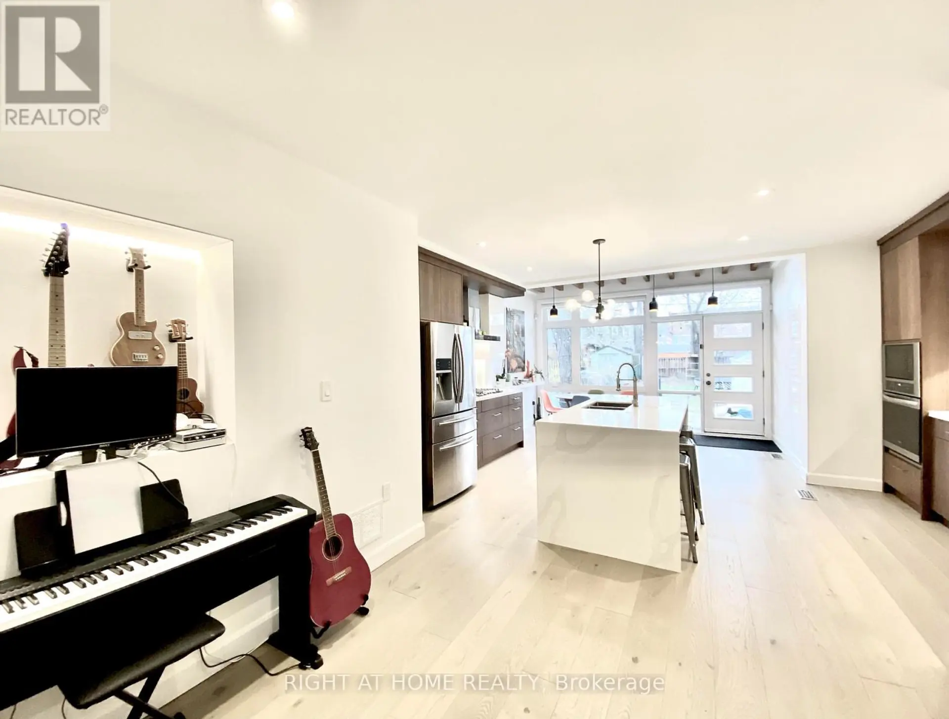 16 WOODLEE ROAD - Image 4