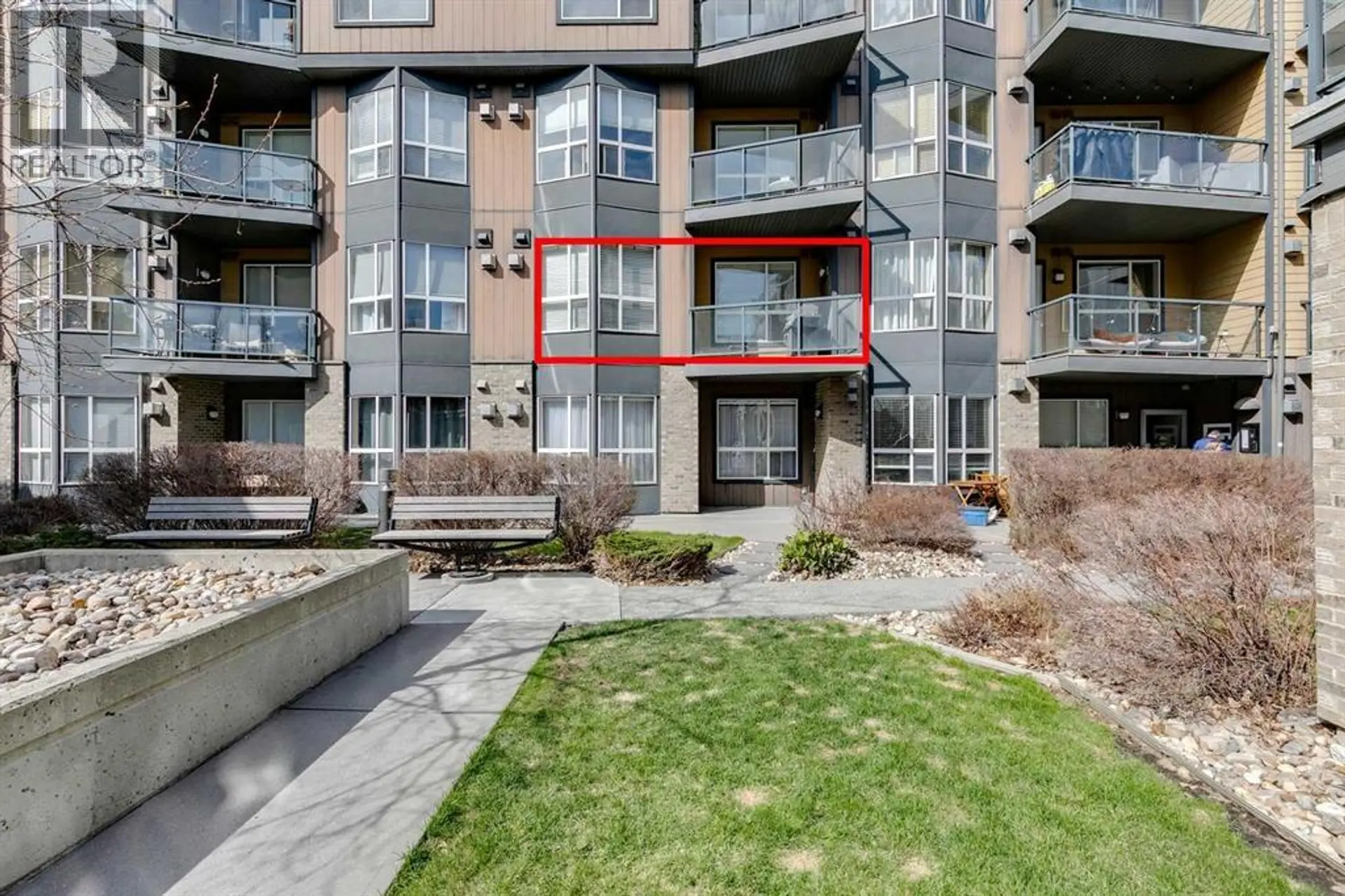 #210 2420 34 Avenue SW - Image 1
