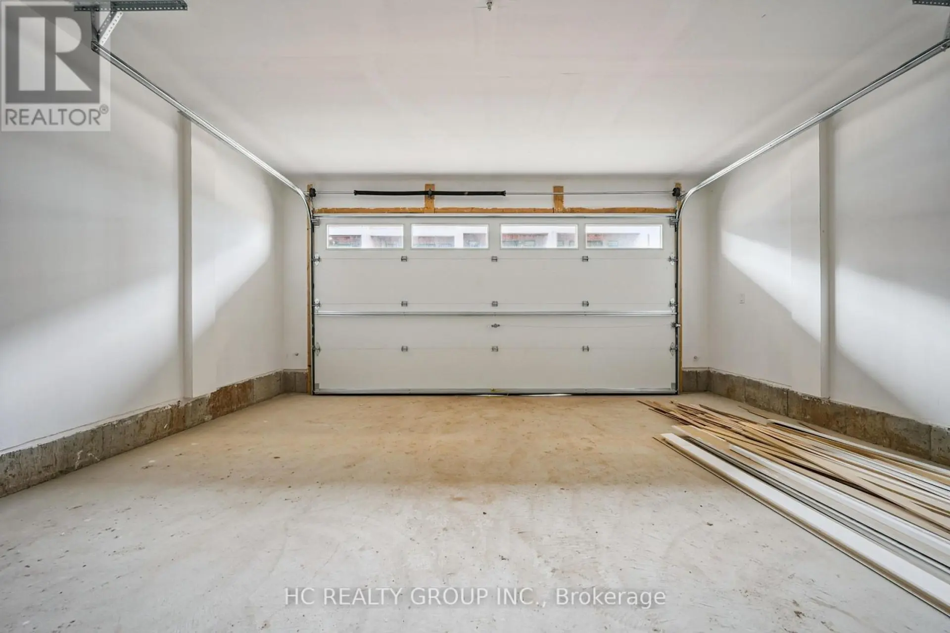 3304 -LOT 122 TAHA GARDENS - Image 4