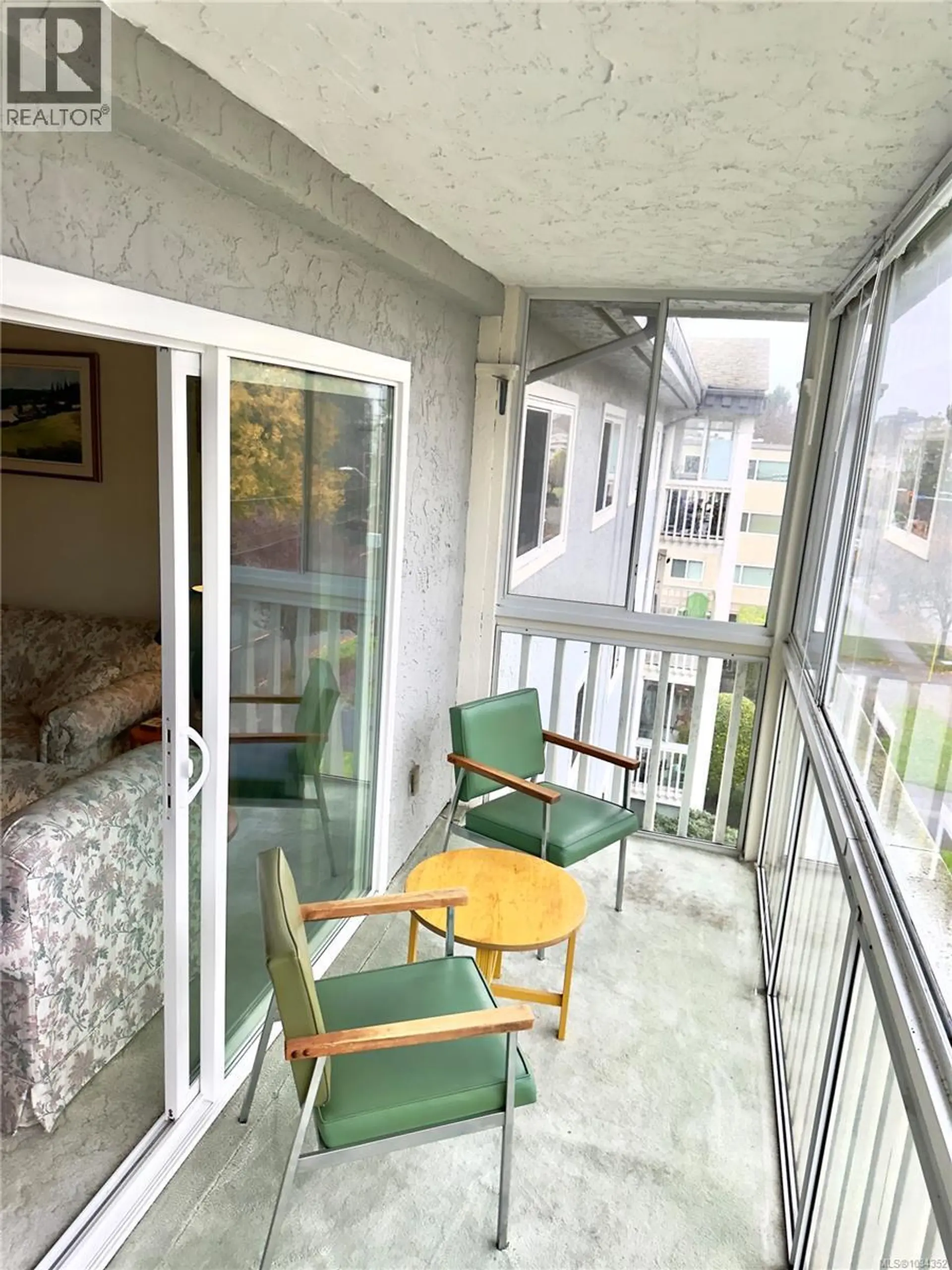 #403 1115 Rockland Ave - Image 13