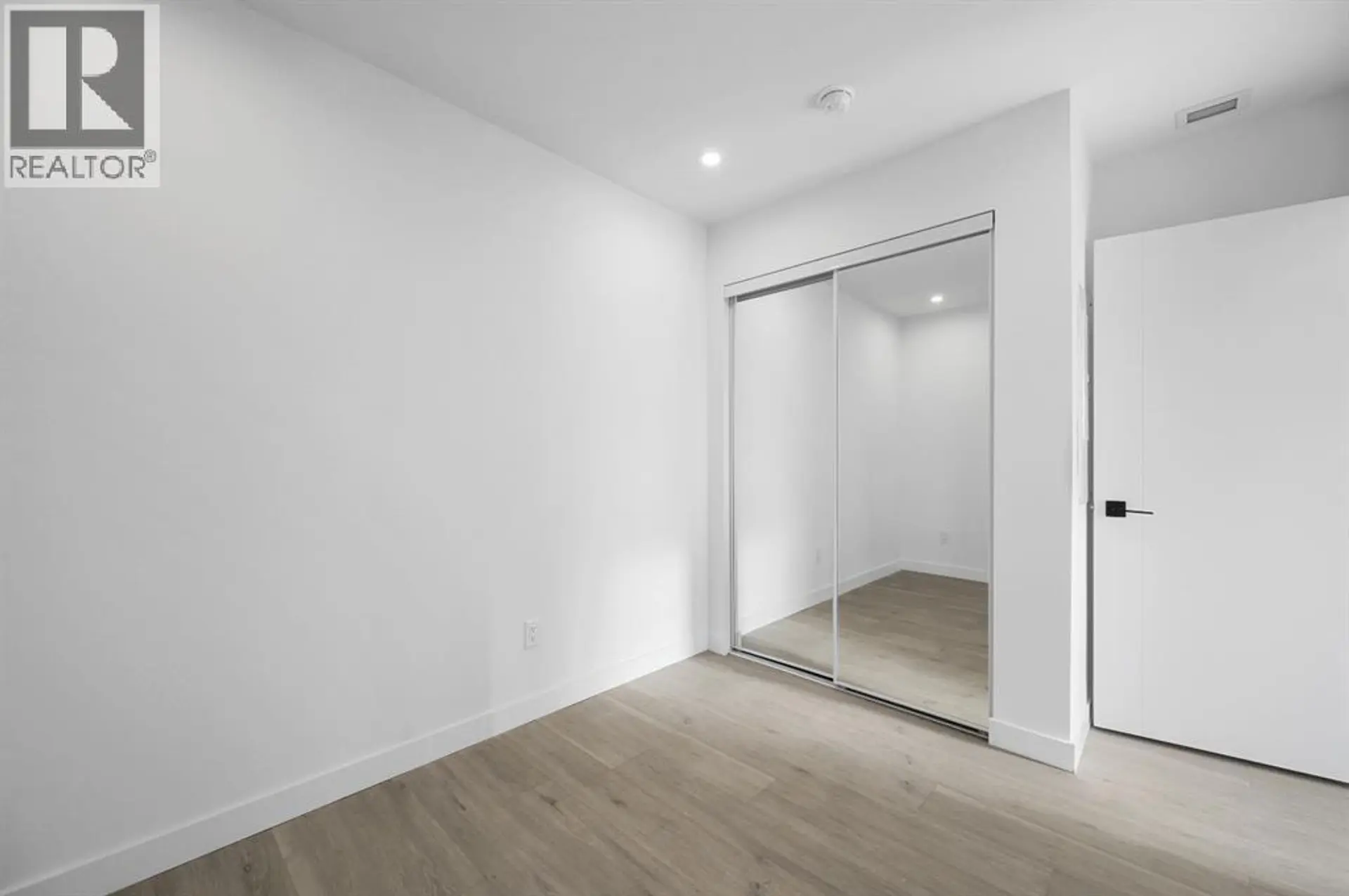 #701 8375 Broadcast Avenue SW - Image 15