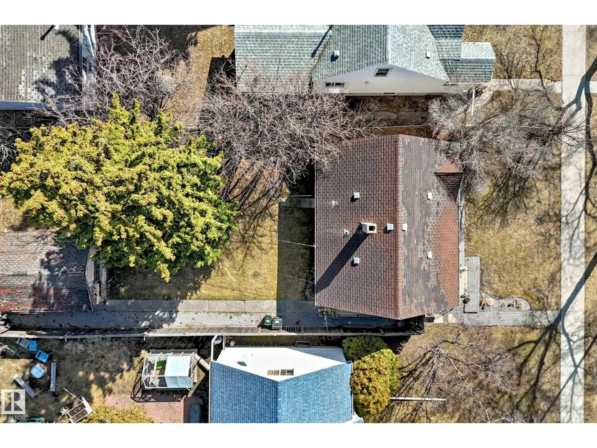 10954 62 AV NW - Image 4