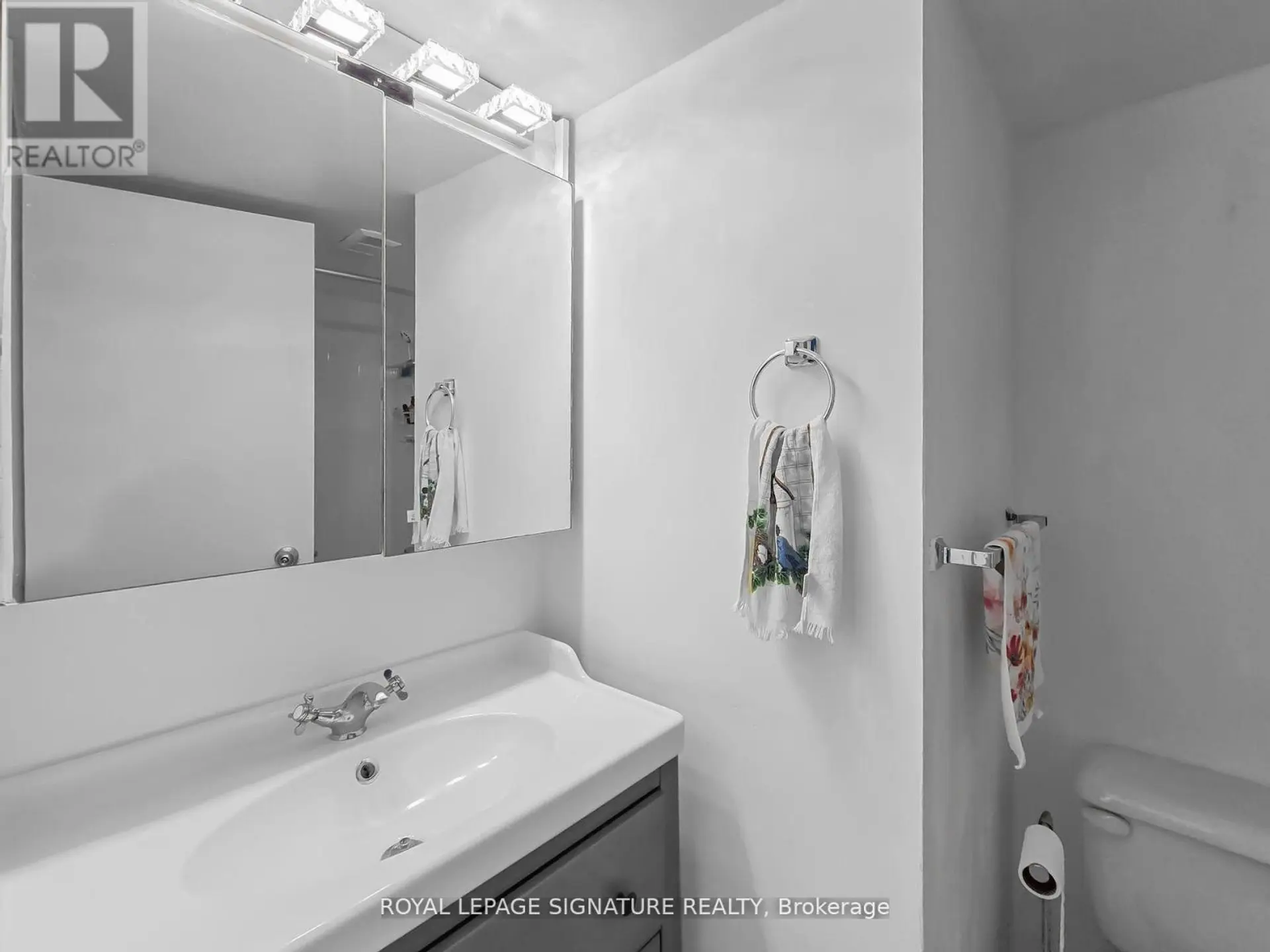 #403 1001 BAY STREET - Image 14