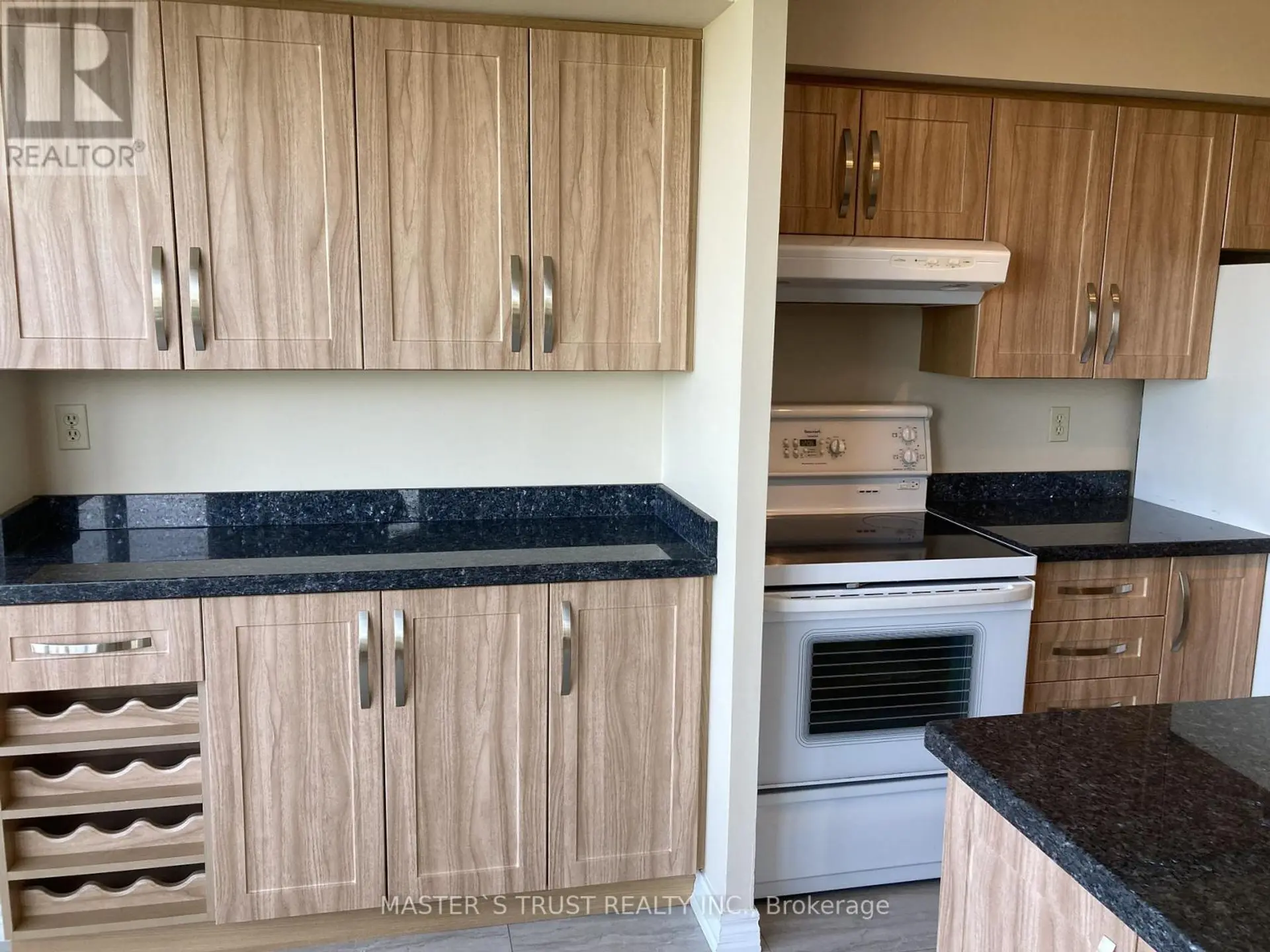 #803 410 MCLEVIN AVENUE - Image 12