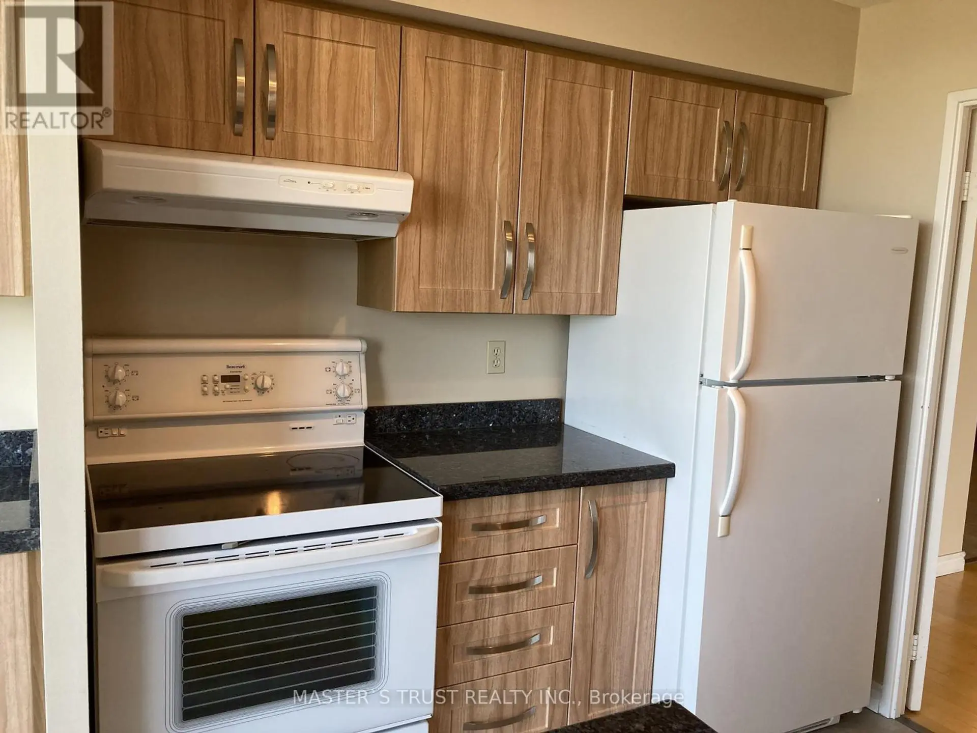 #803 410 MCLEVIN AVENUE - Image 10