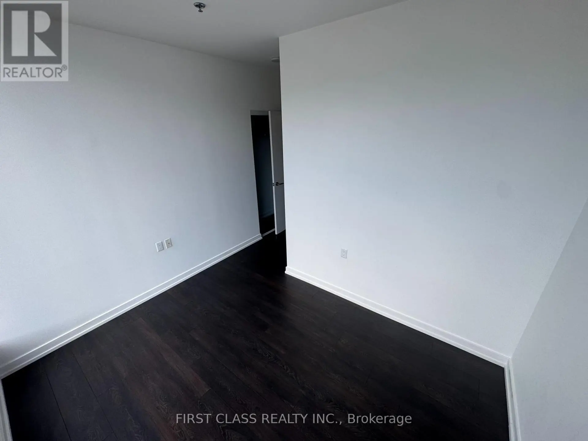 #407 203 COLLEGE STREET - Image 7