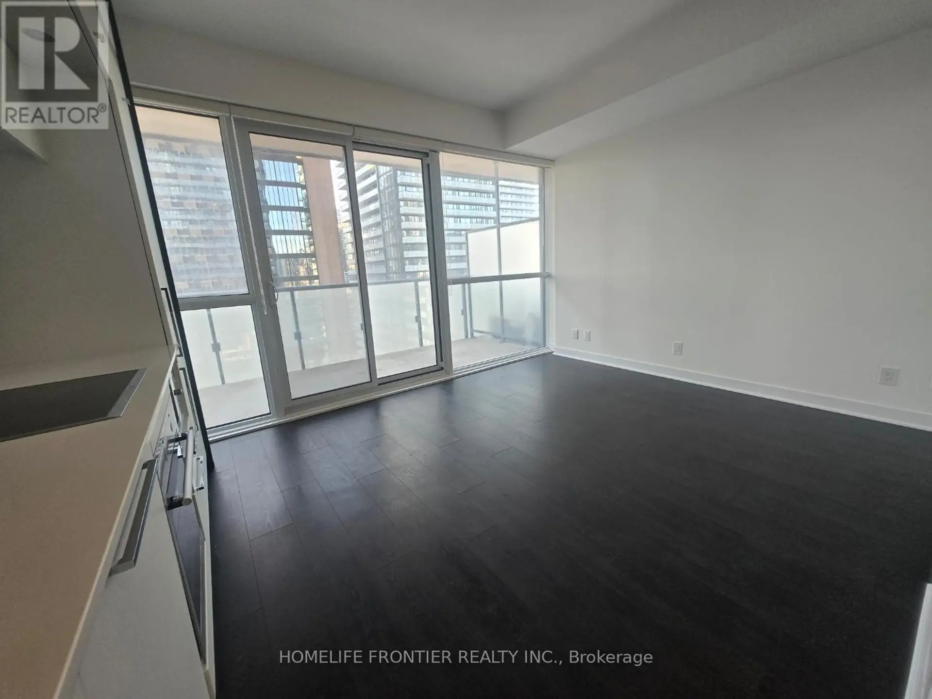 #2106 15 GRENVILLE STREET - Image 5