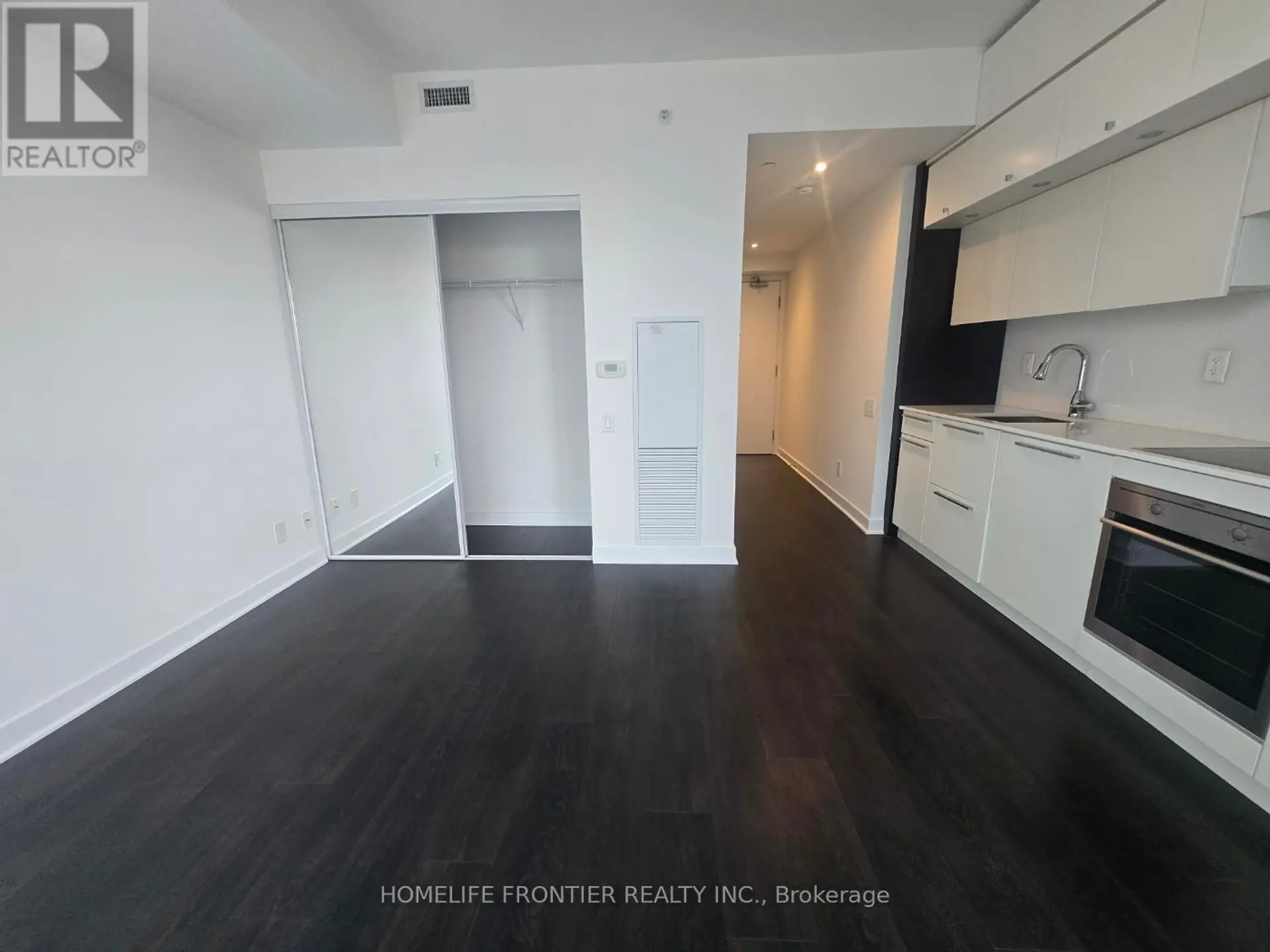 #2106 15 GRENVILLE STREET - Image 6