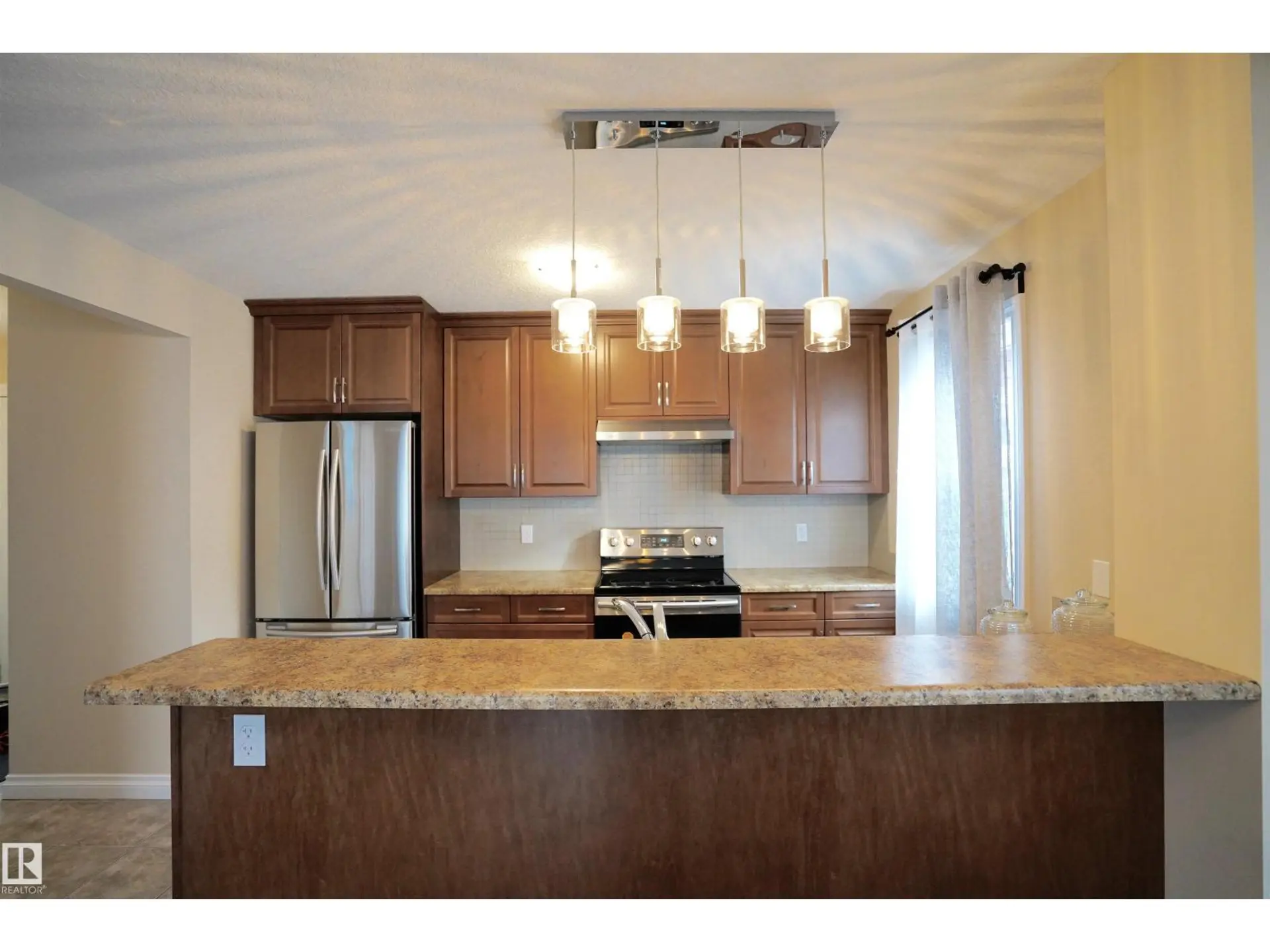 12018 65 ST NW - Image 6