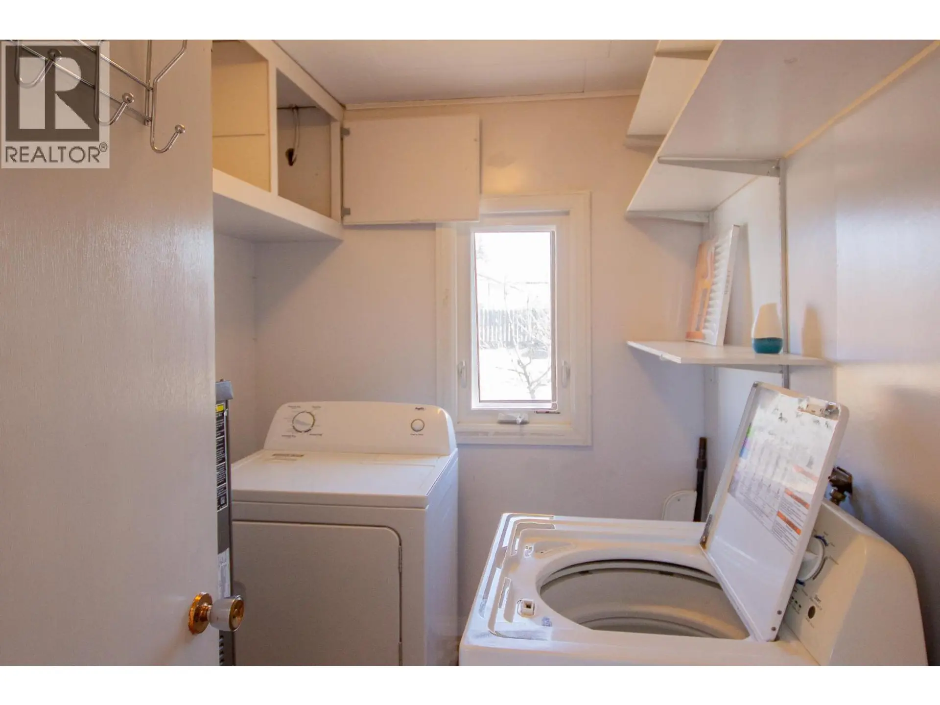 9208 7 Street - Image 11